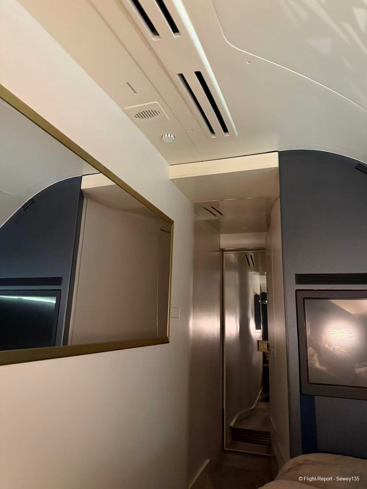 photo 28001770975406_pic