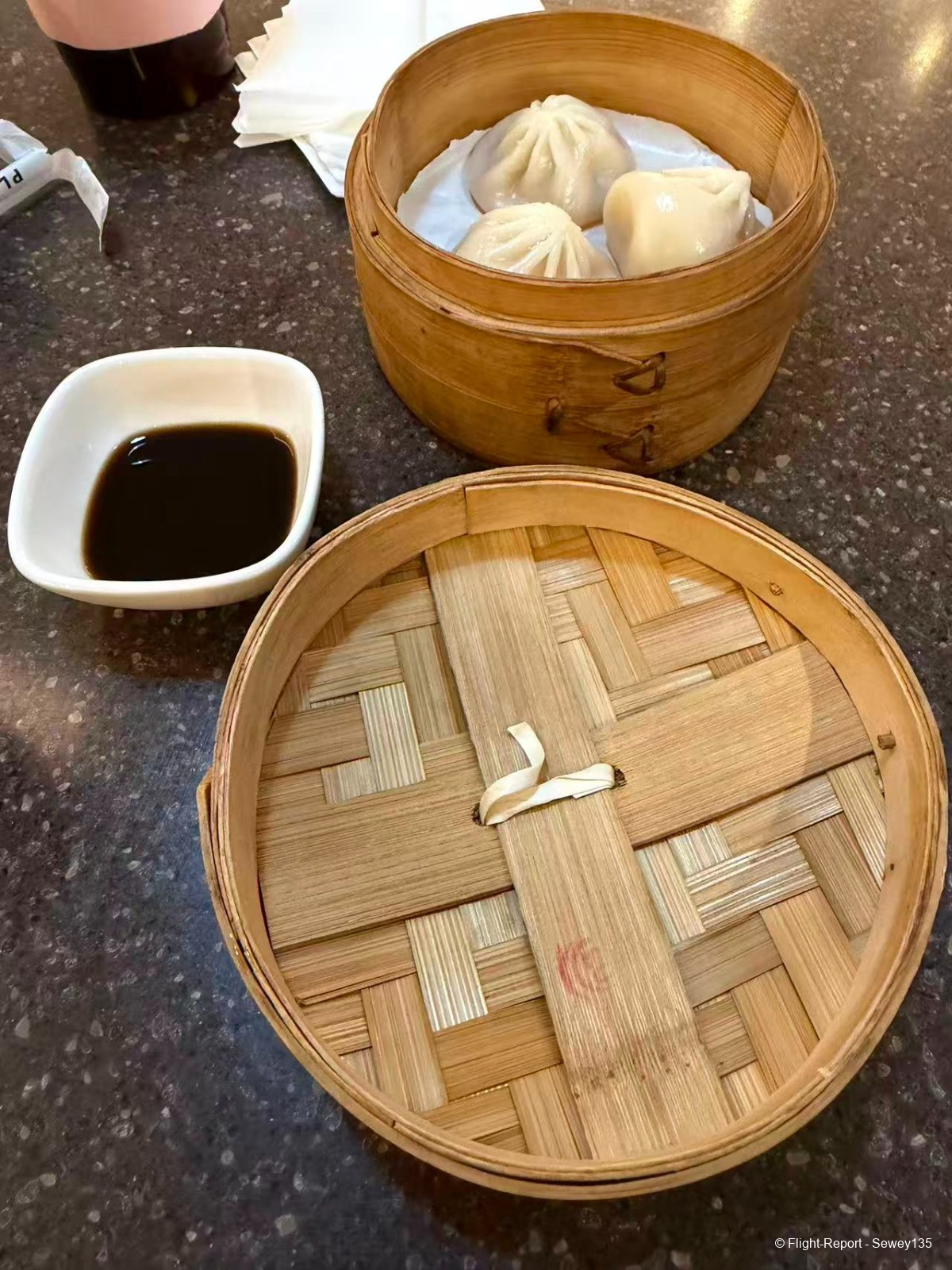 photo 29071772285797_pic