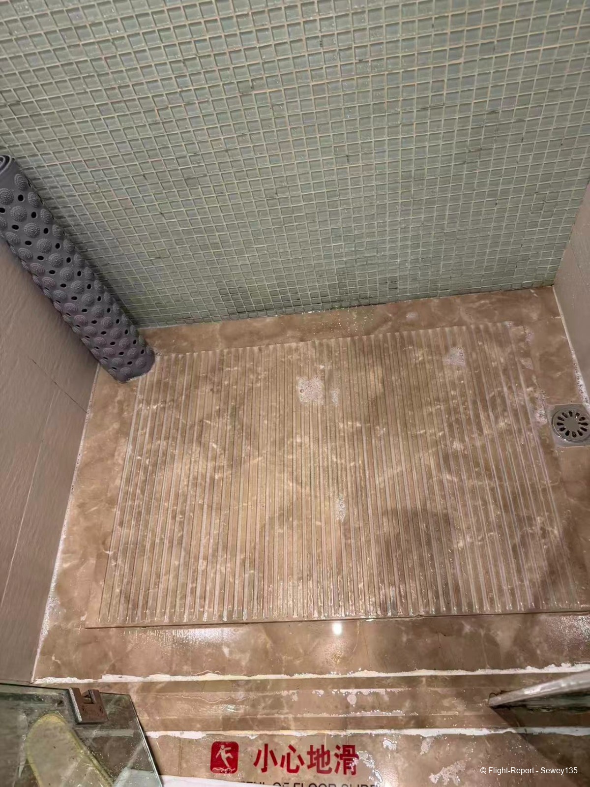 photo 29141772285823_pic