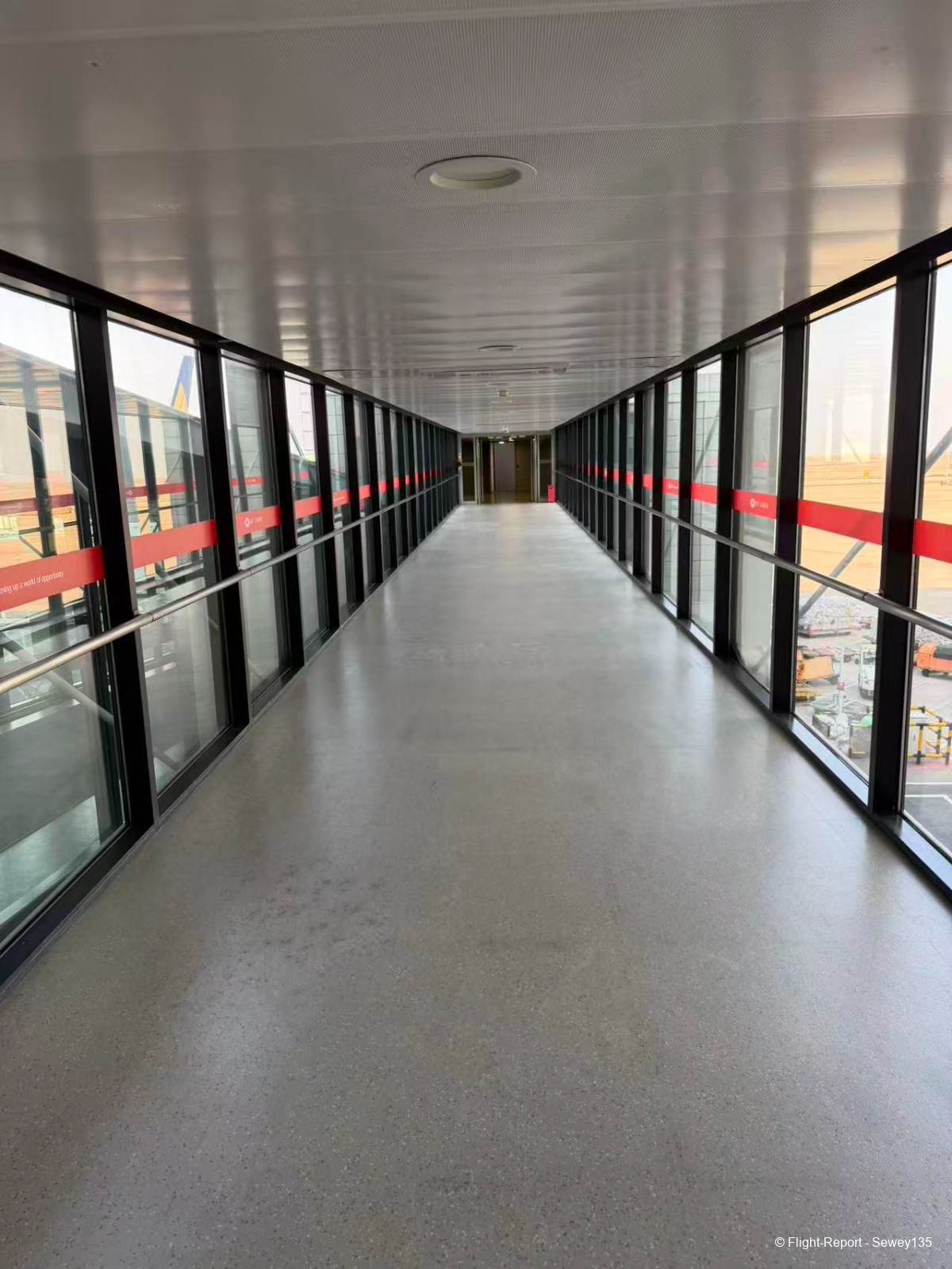 photo 29171772285828_pic