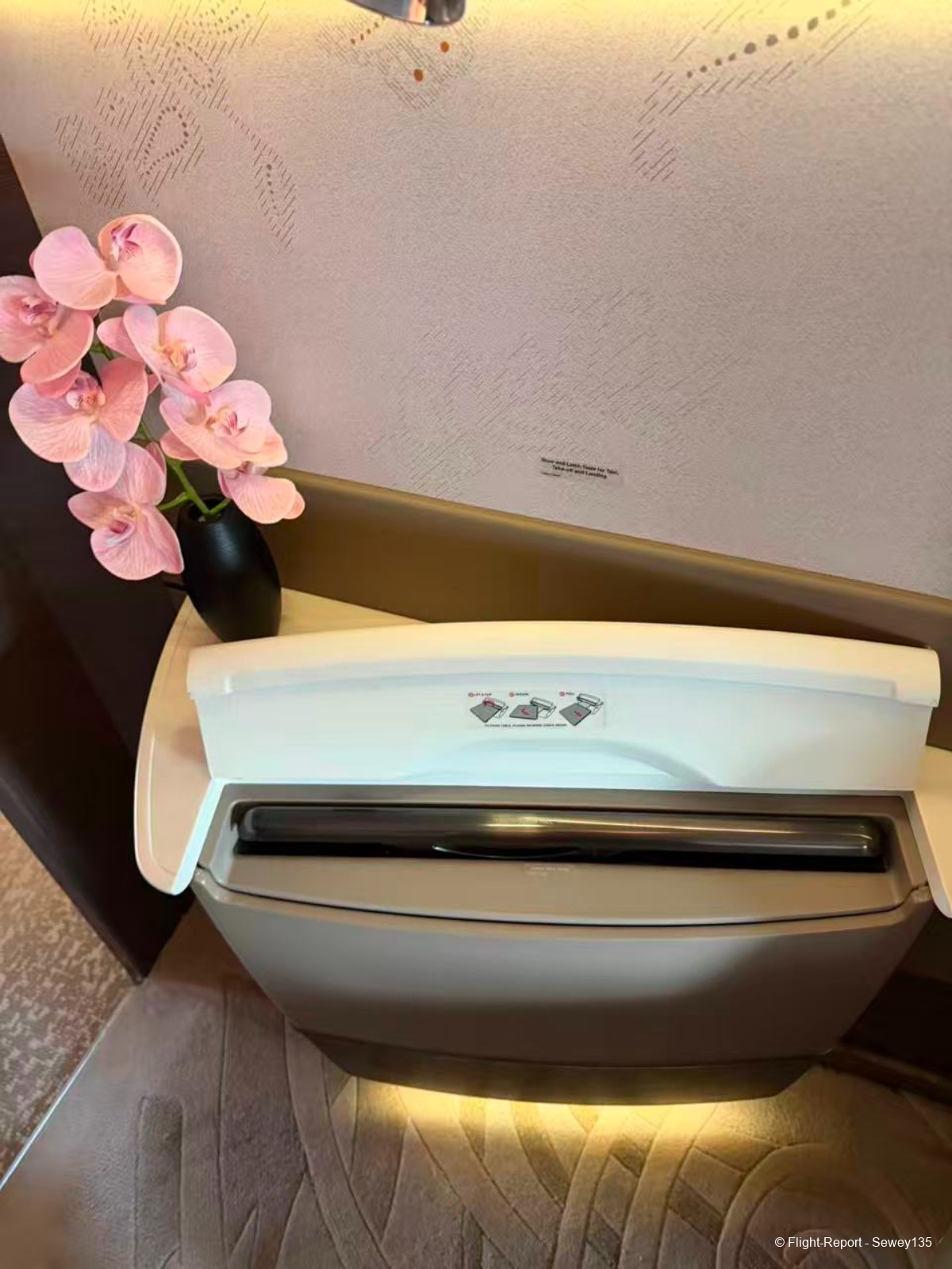 photo 29561772285997_pic