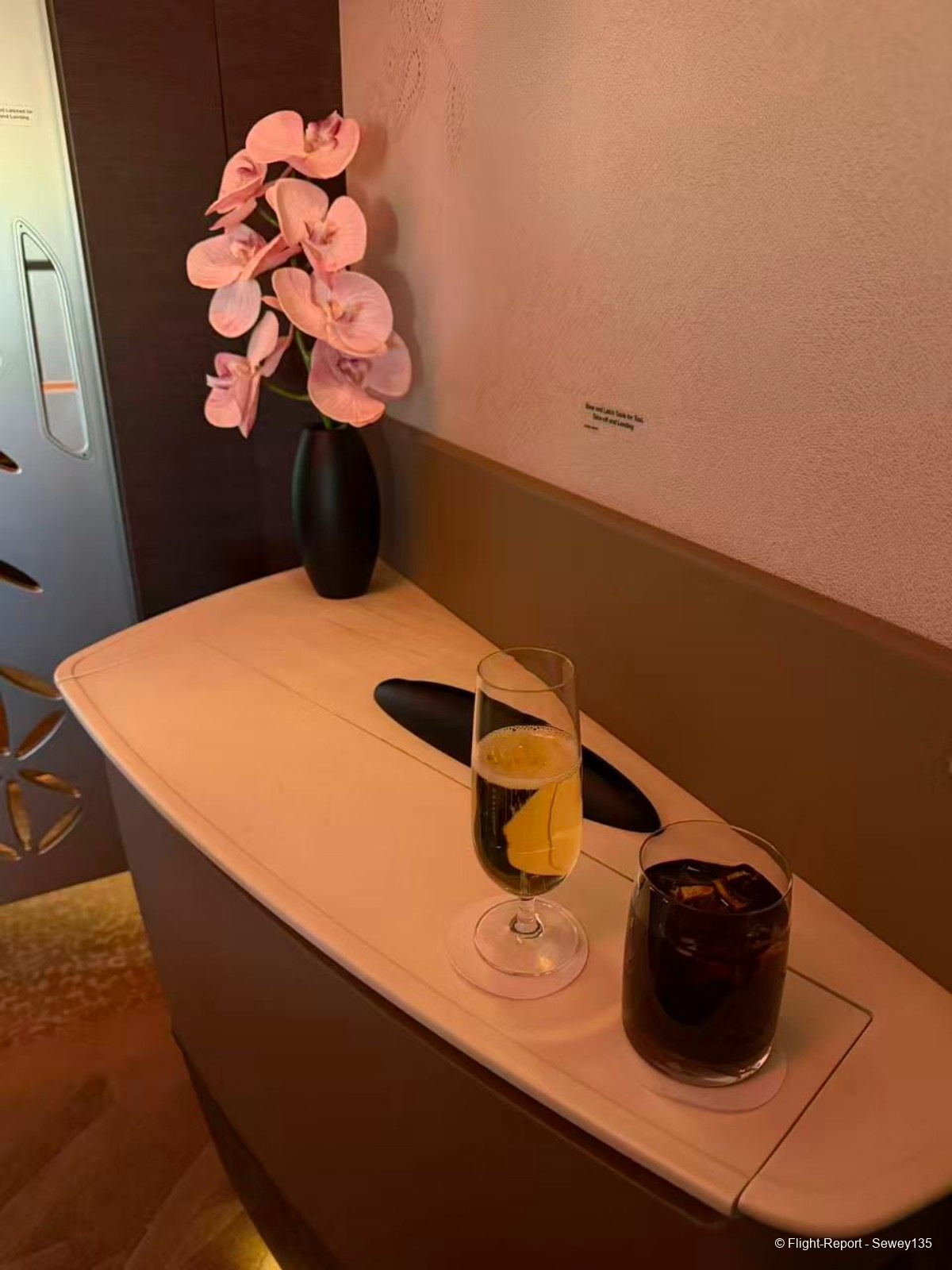 photo 29811772286070_pic