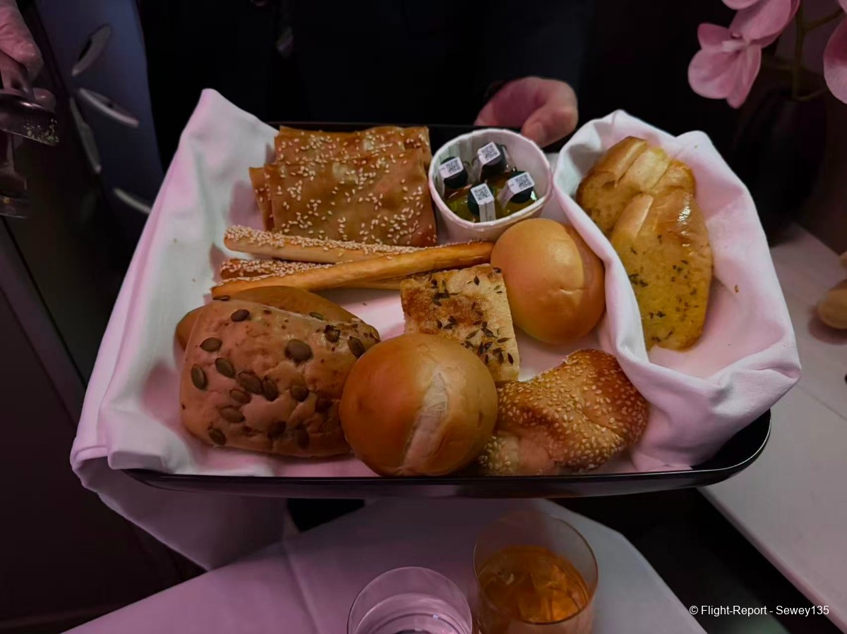 photo 29911772286109_pic