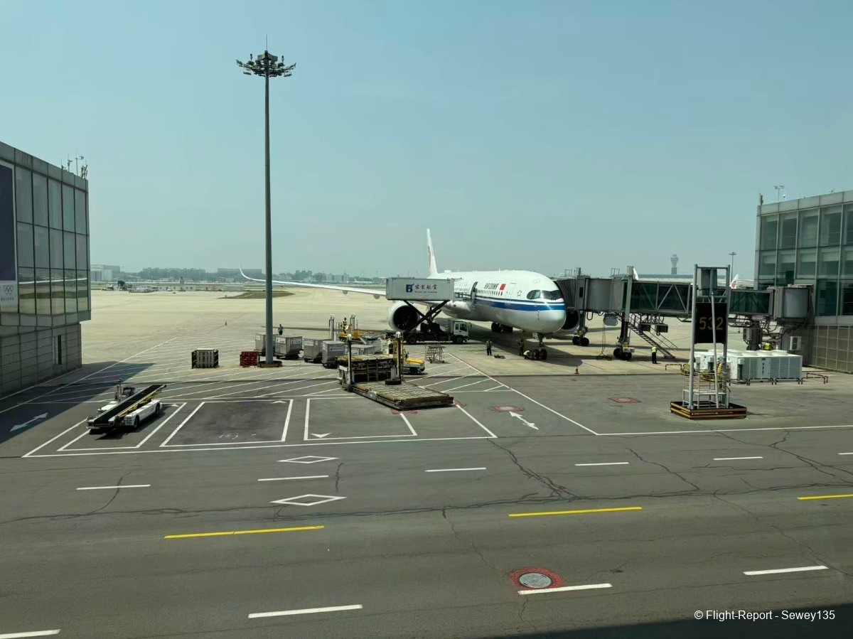 photo 30301772653510_pic