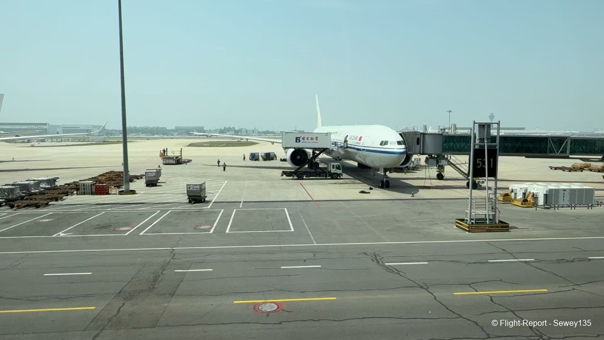 photo 30311772653511_pic