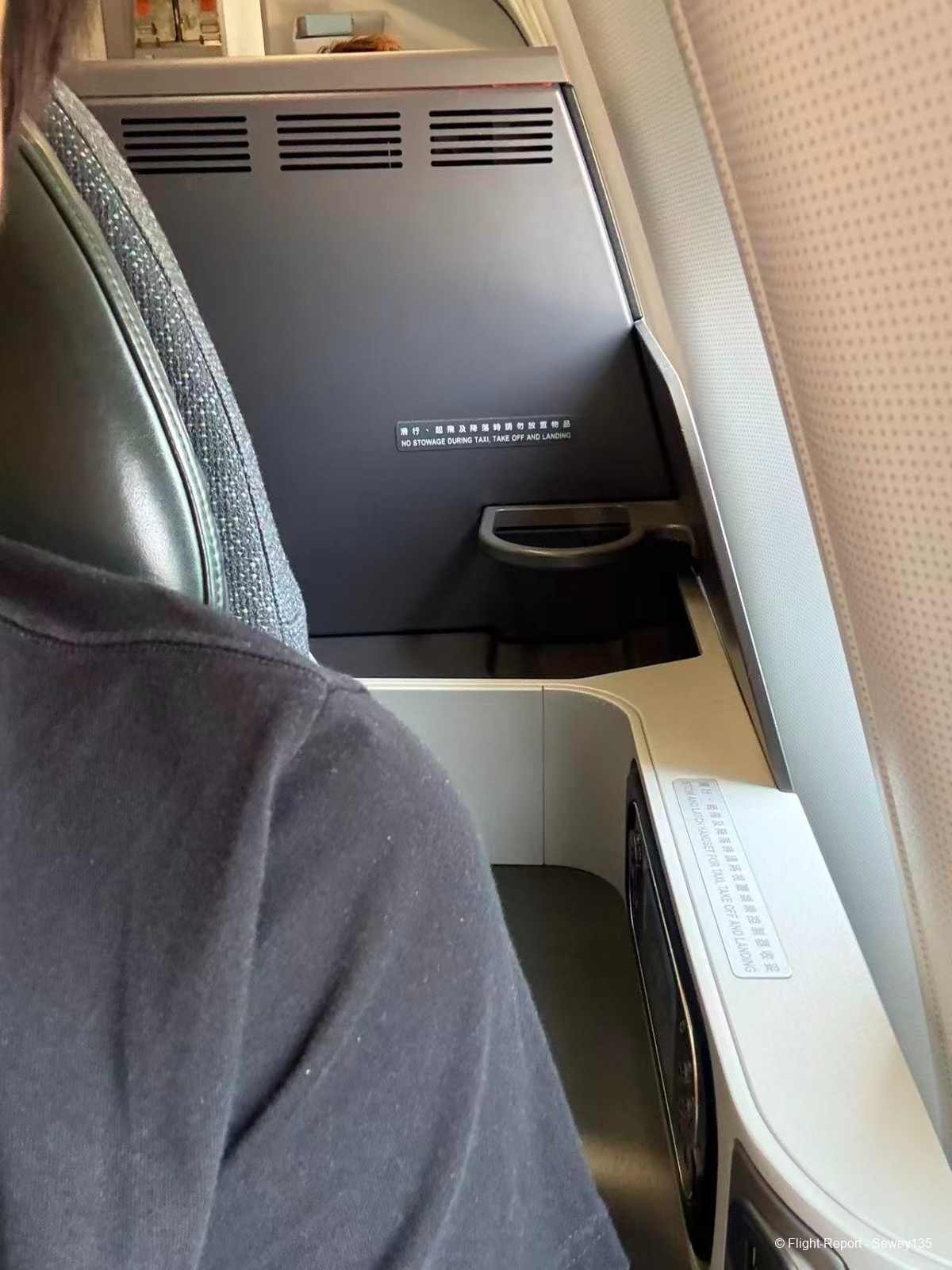 photo 30401772653524_pic