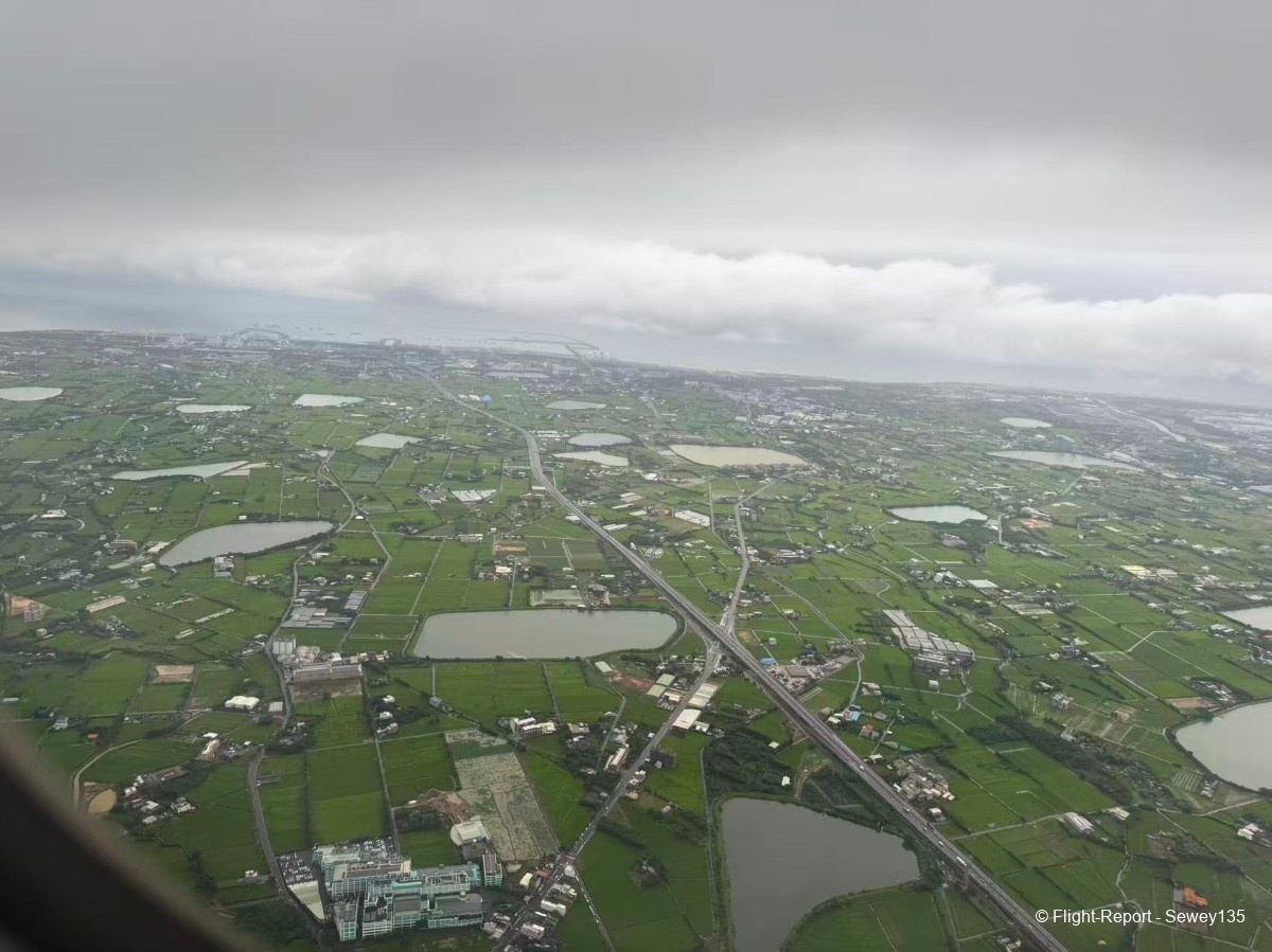 photo 30471772653534_pic