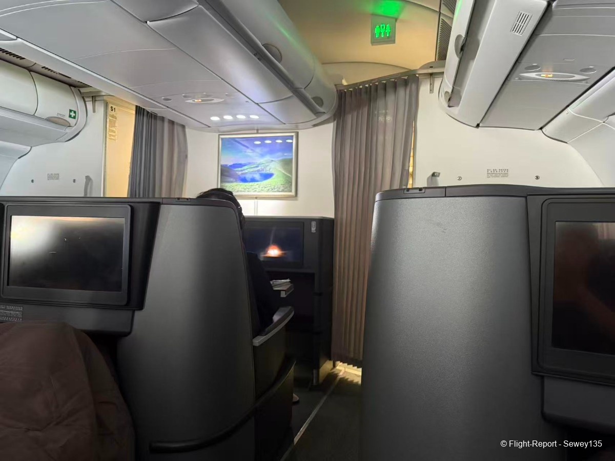 photo 31051772753141_pic