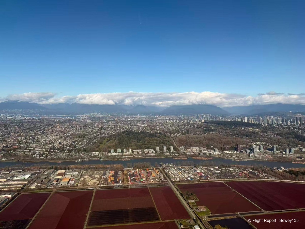 photo 31131773859191_pic