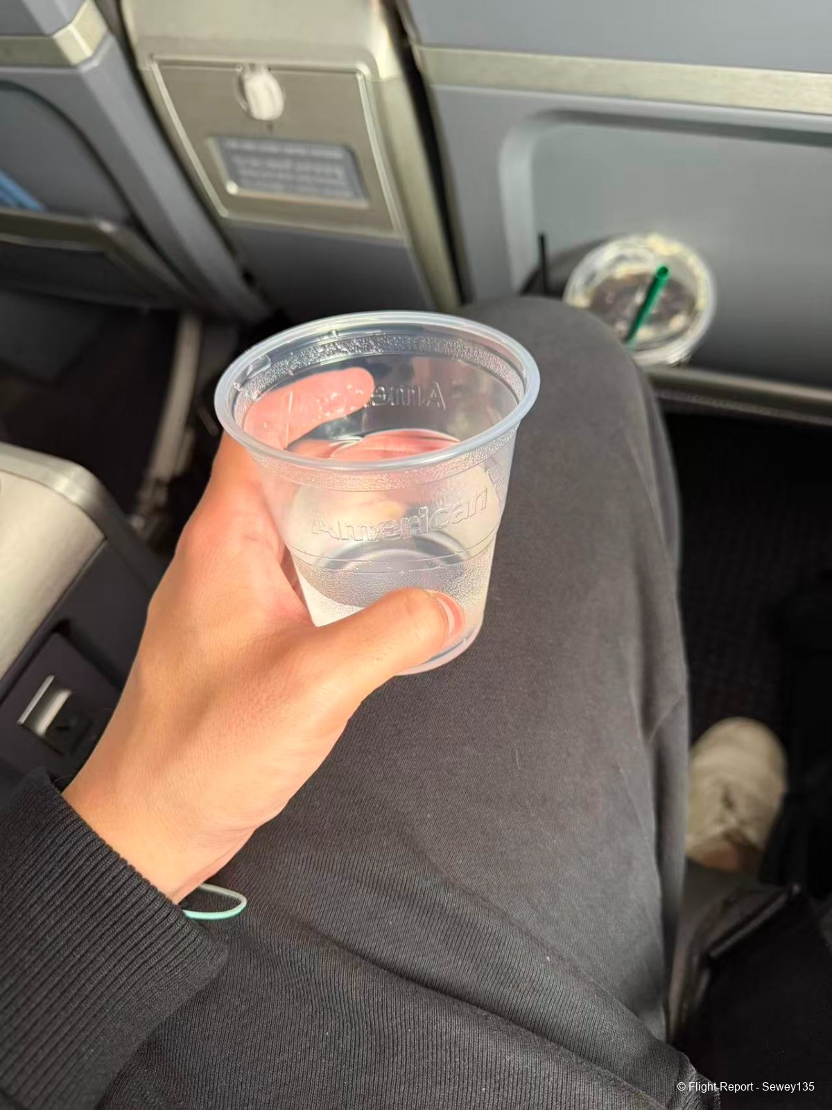 photo 31231773859211_pic