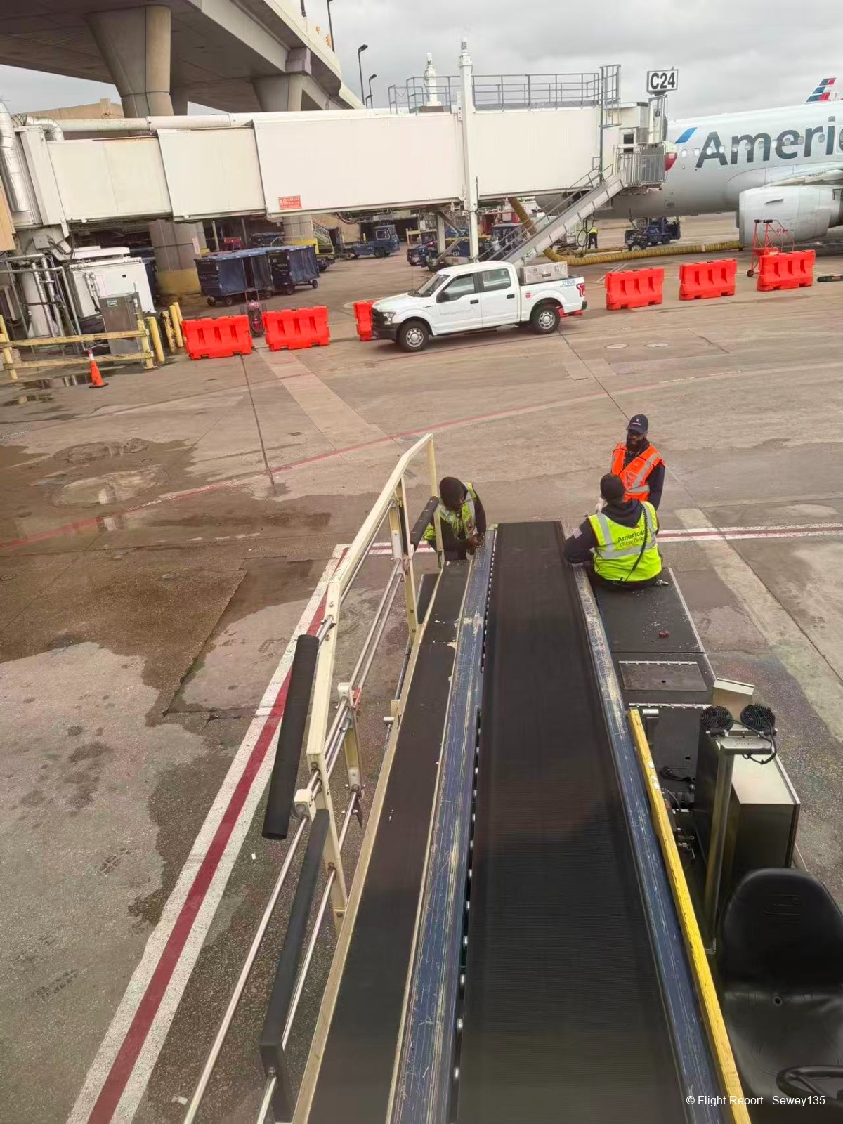 photo 31301773859228_pic