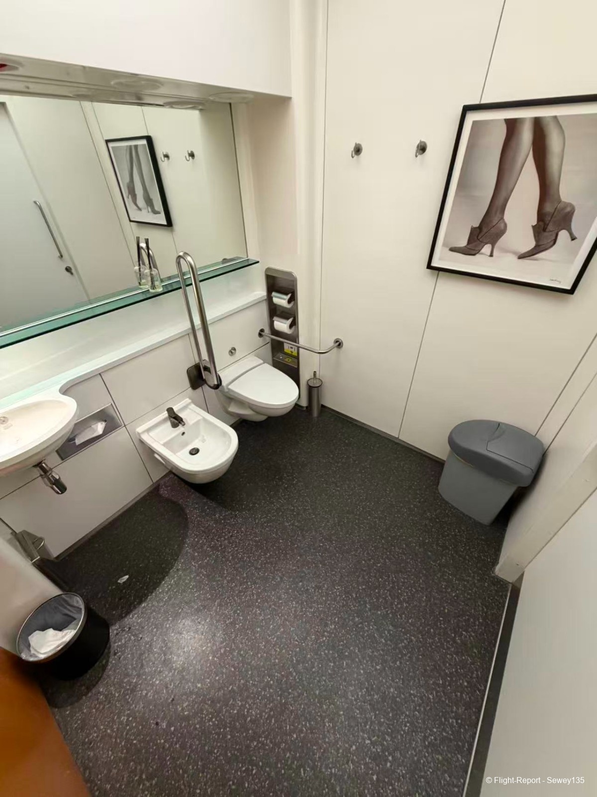 photo 31601774288857_pic