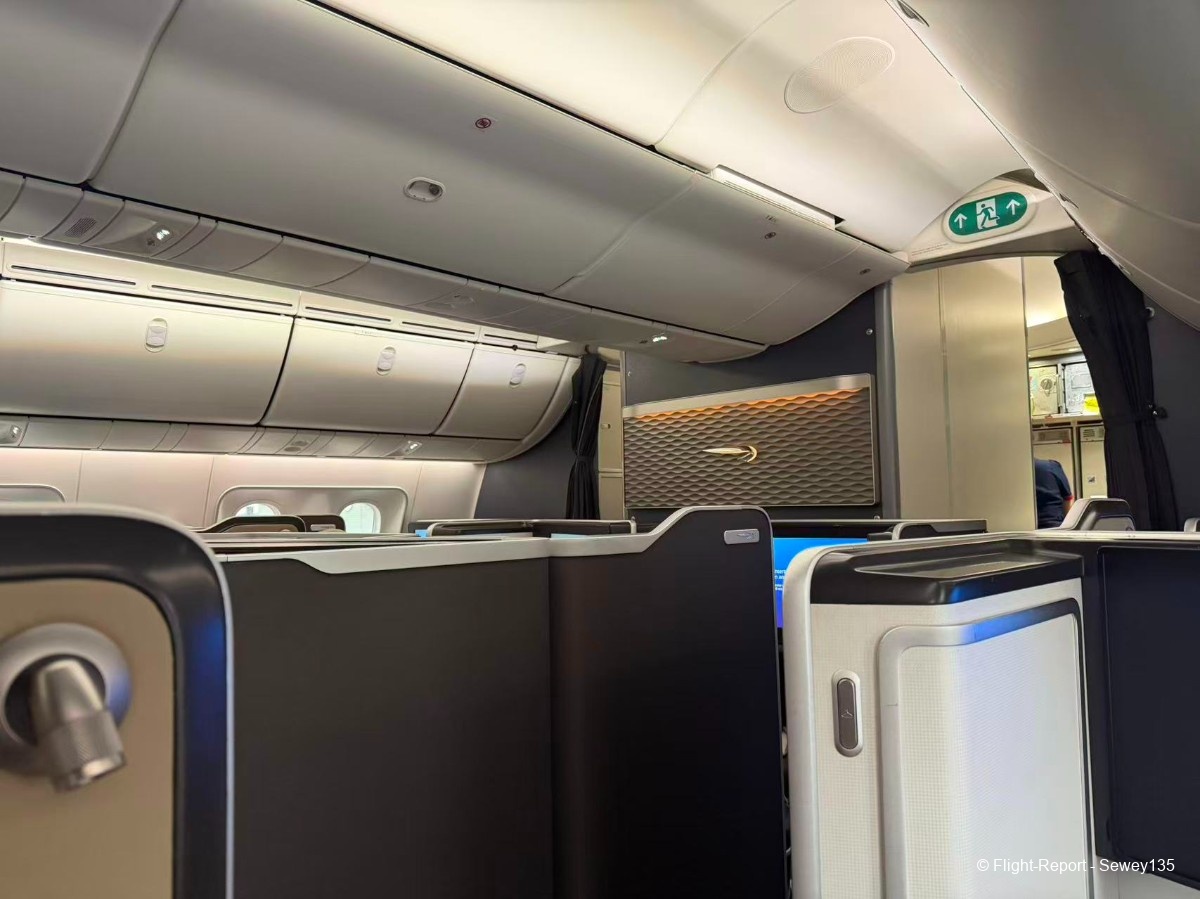 photo 32081774288933_pic