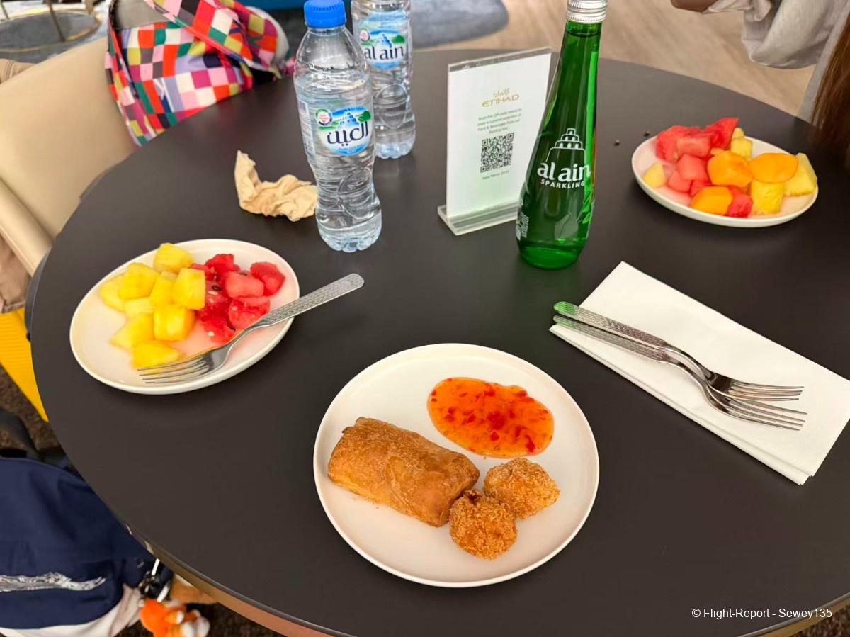 photo 33061774683071_pic