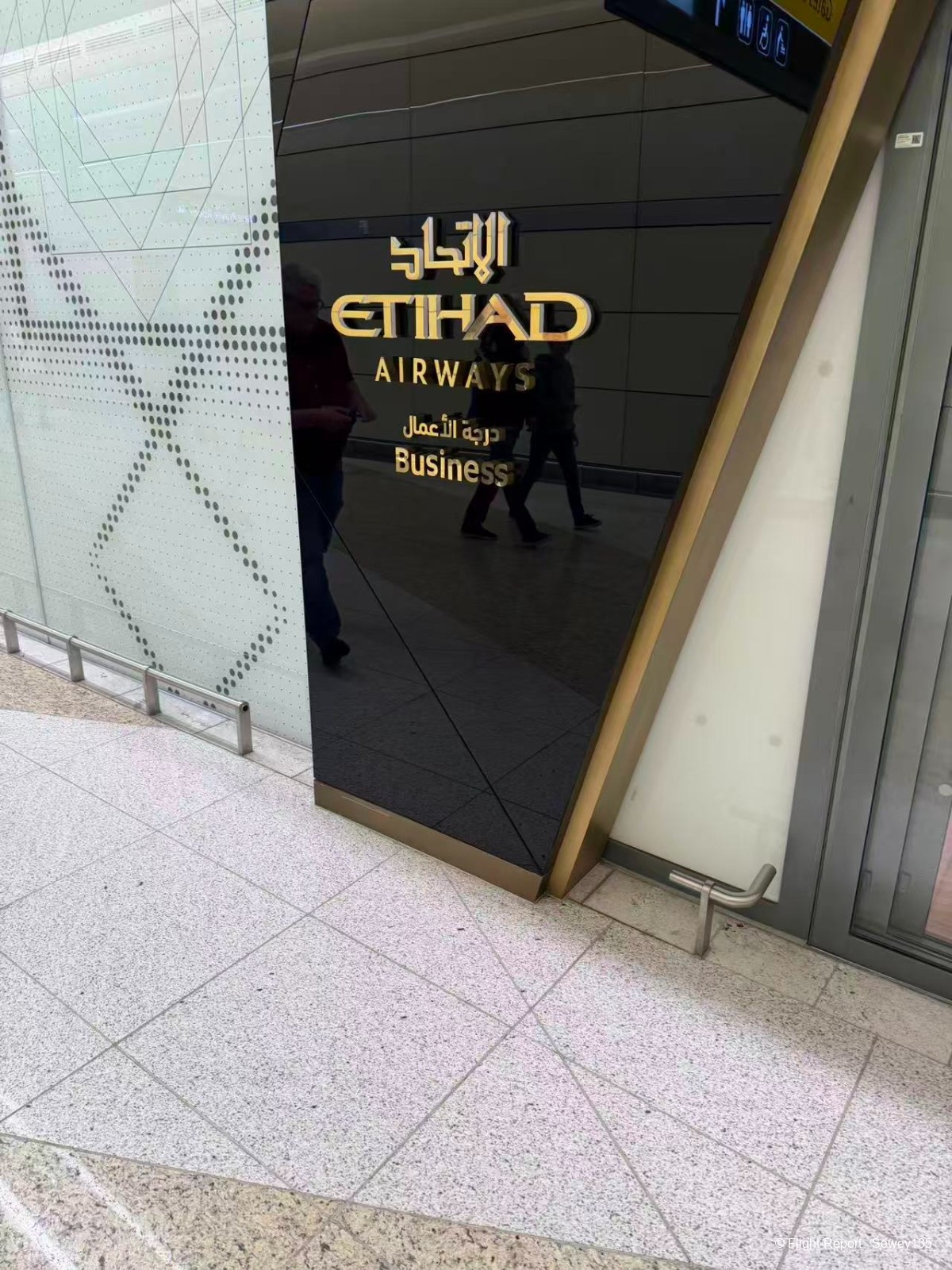 photo 33141774683084_pic