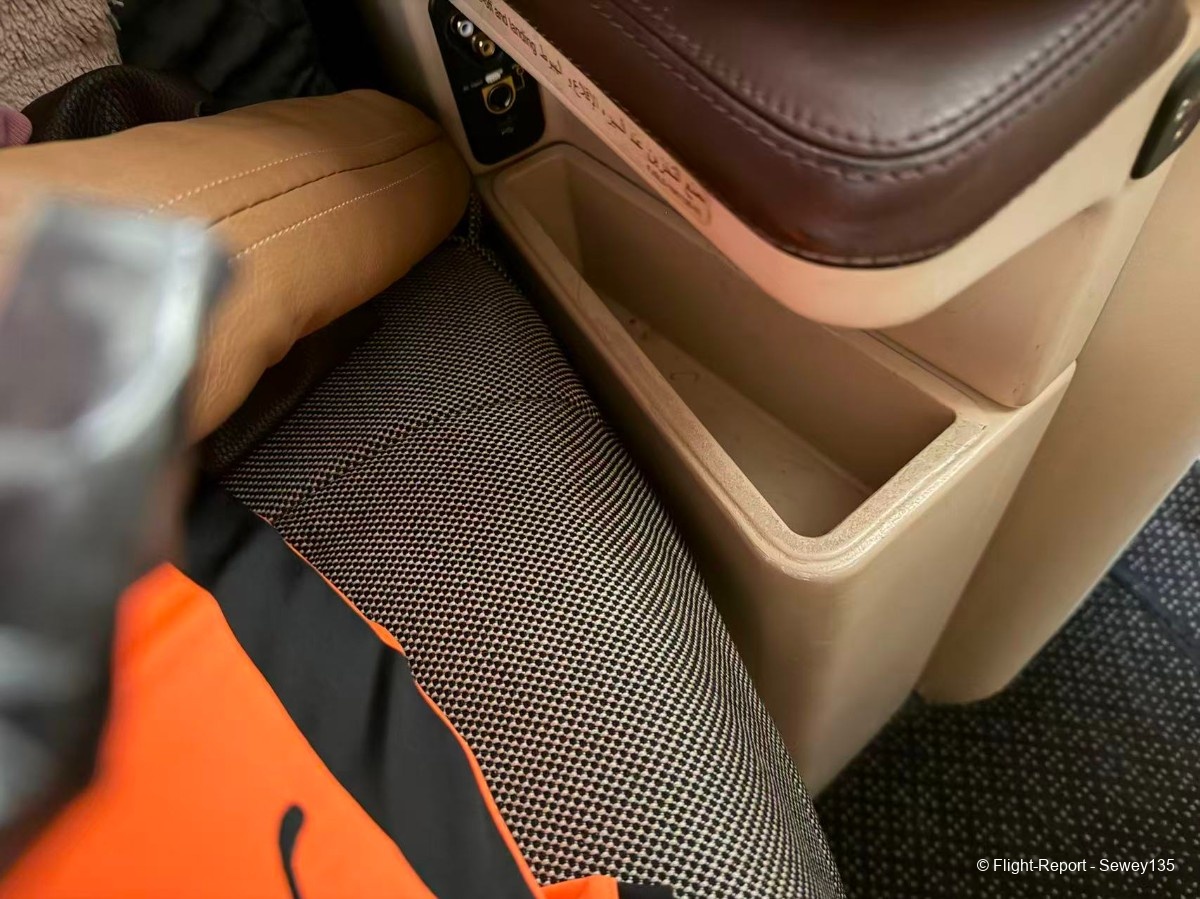 photo 33201774683093_pic