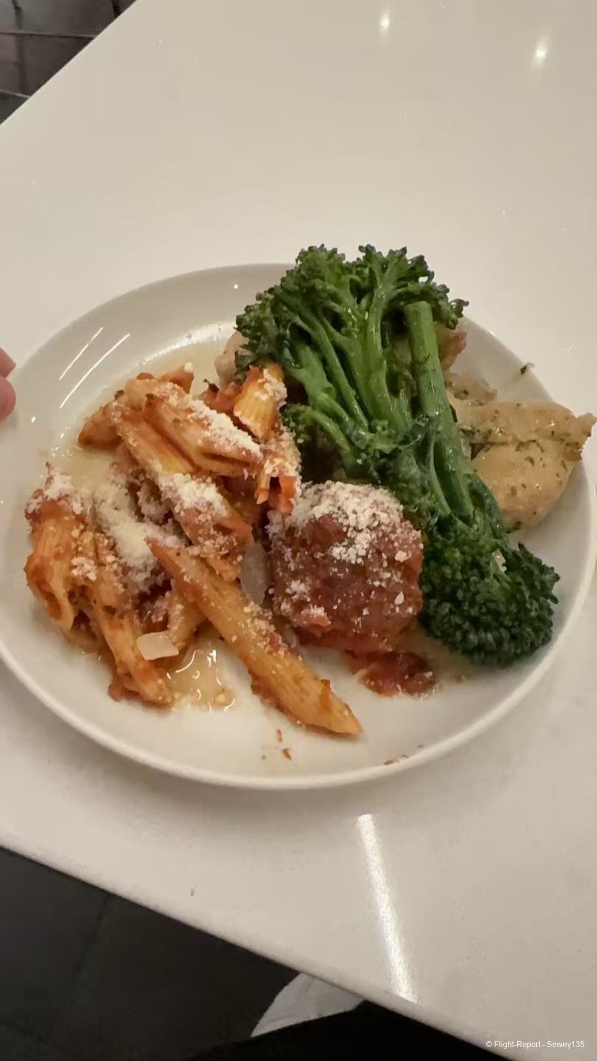 photo 30731772656262_pic