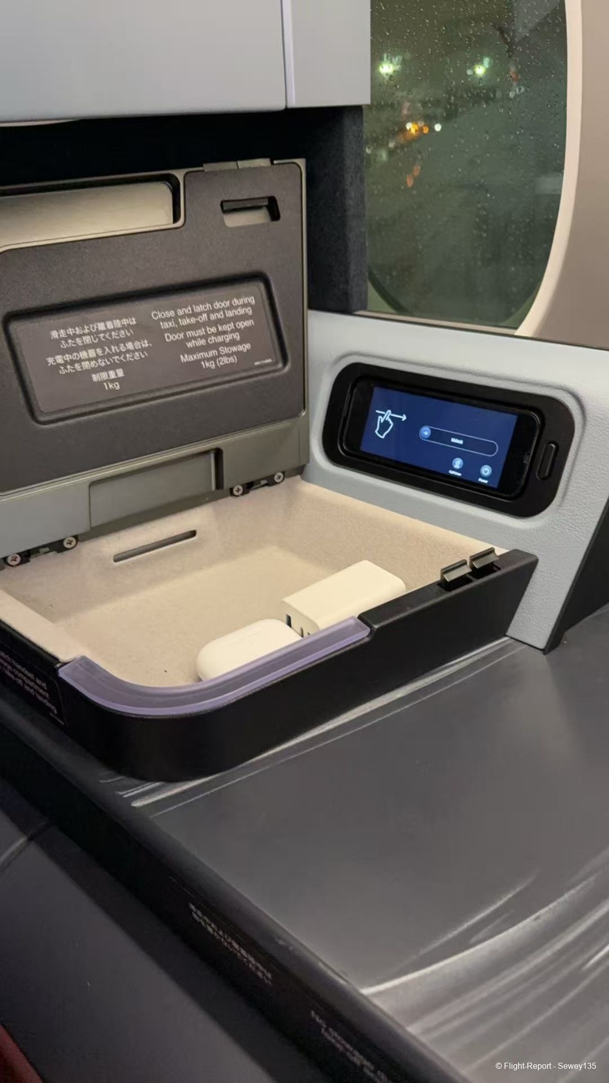 photo 30841772656284_pic