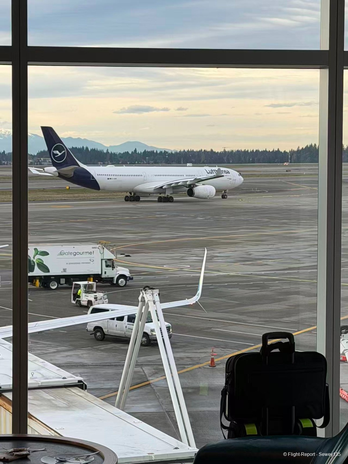 photo 32661774303001_pic