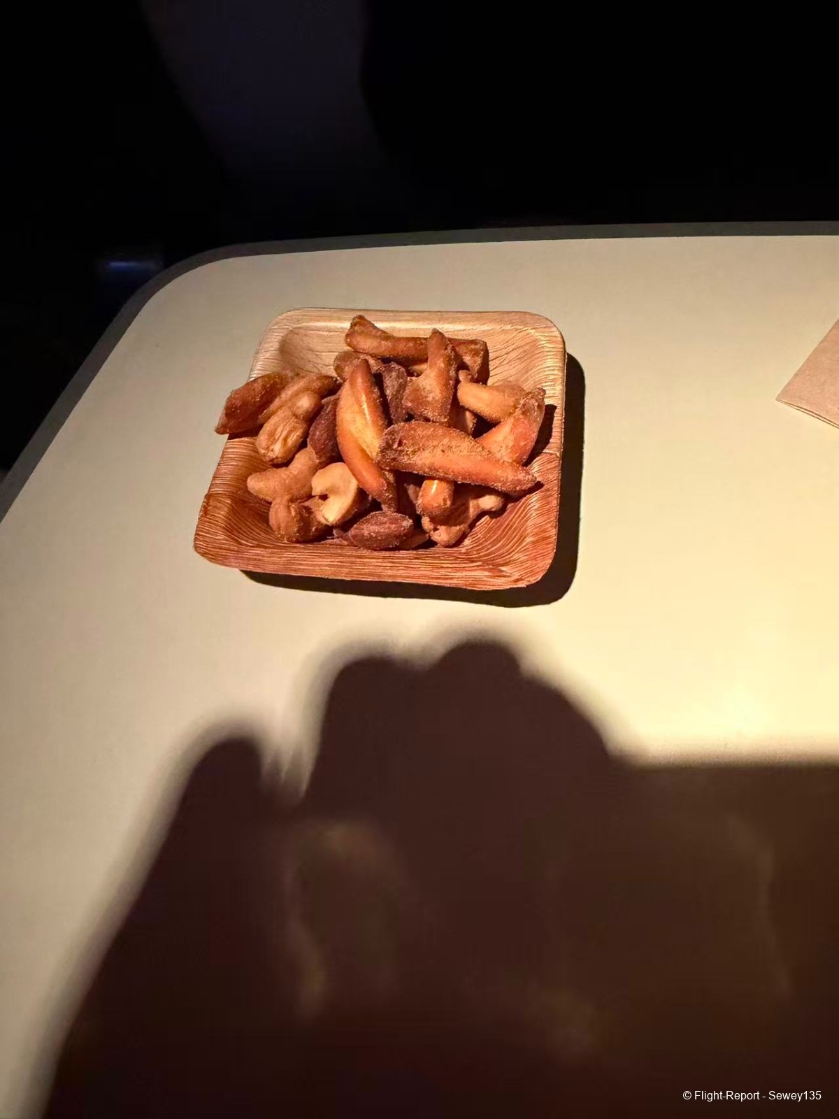 photo 32981774303046_pic