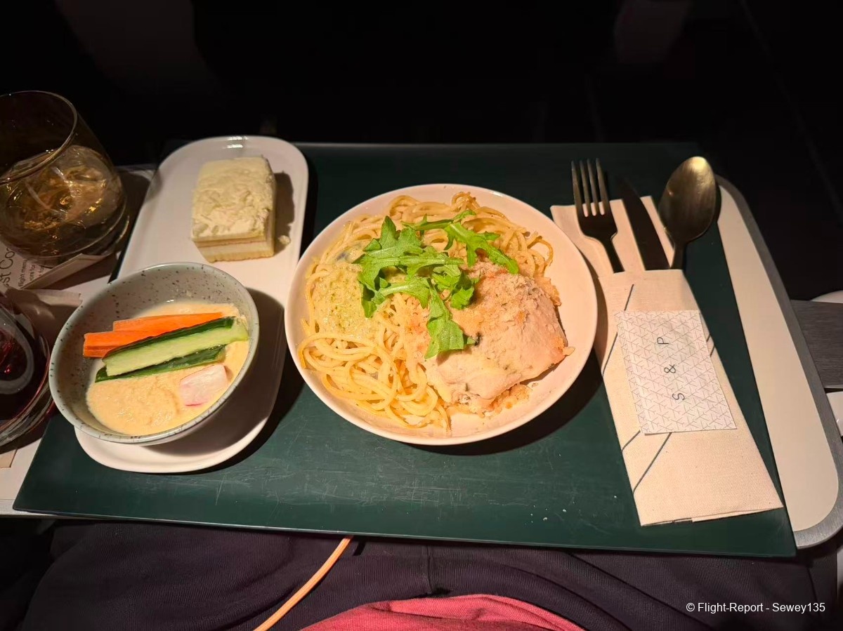 photo 32991774303047_pic