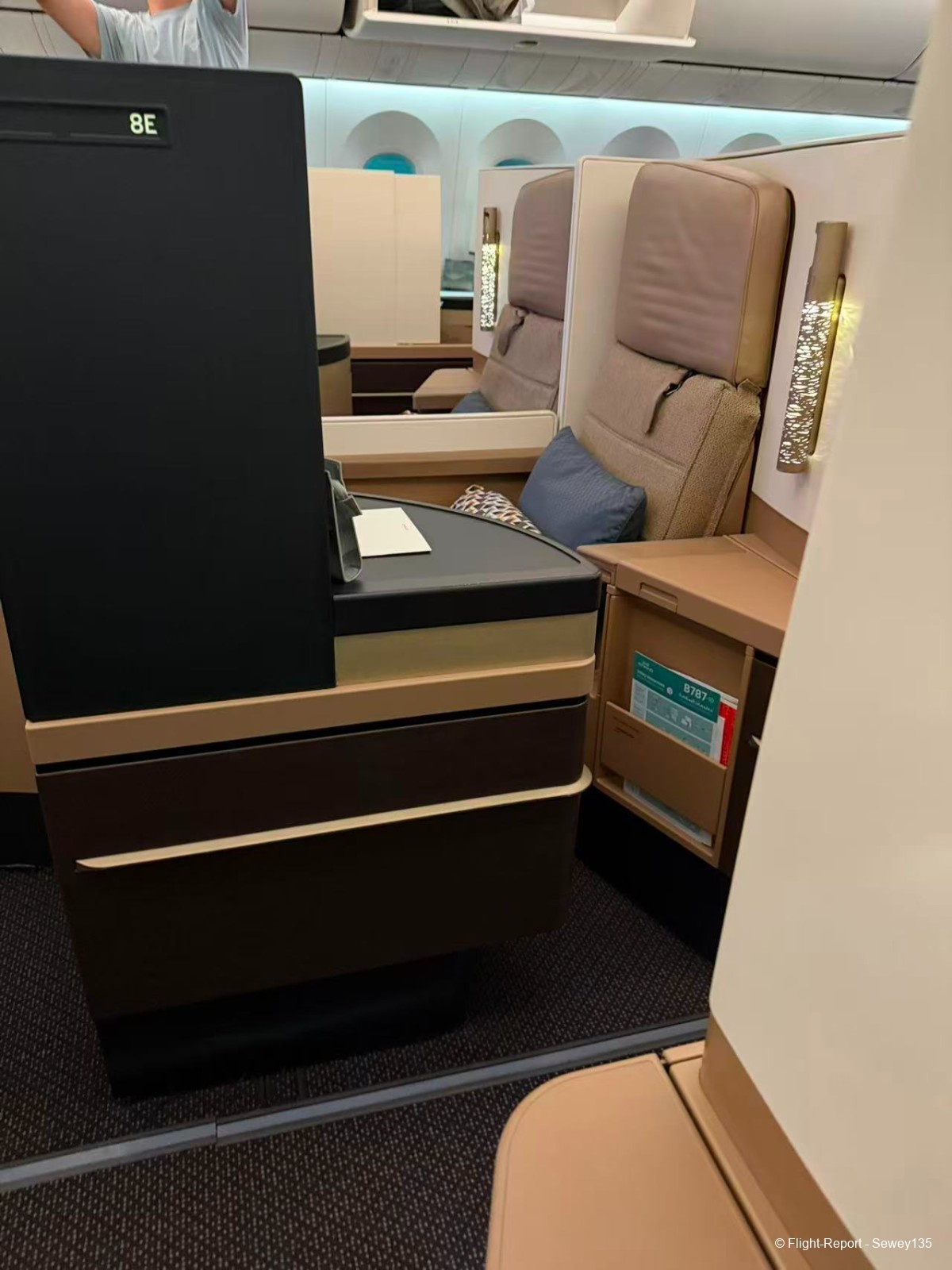 photo 35891776960537_pic