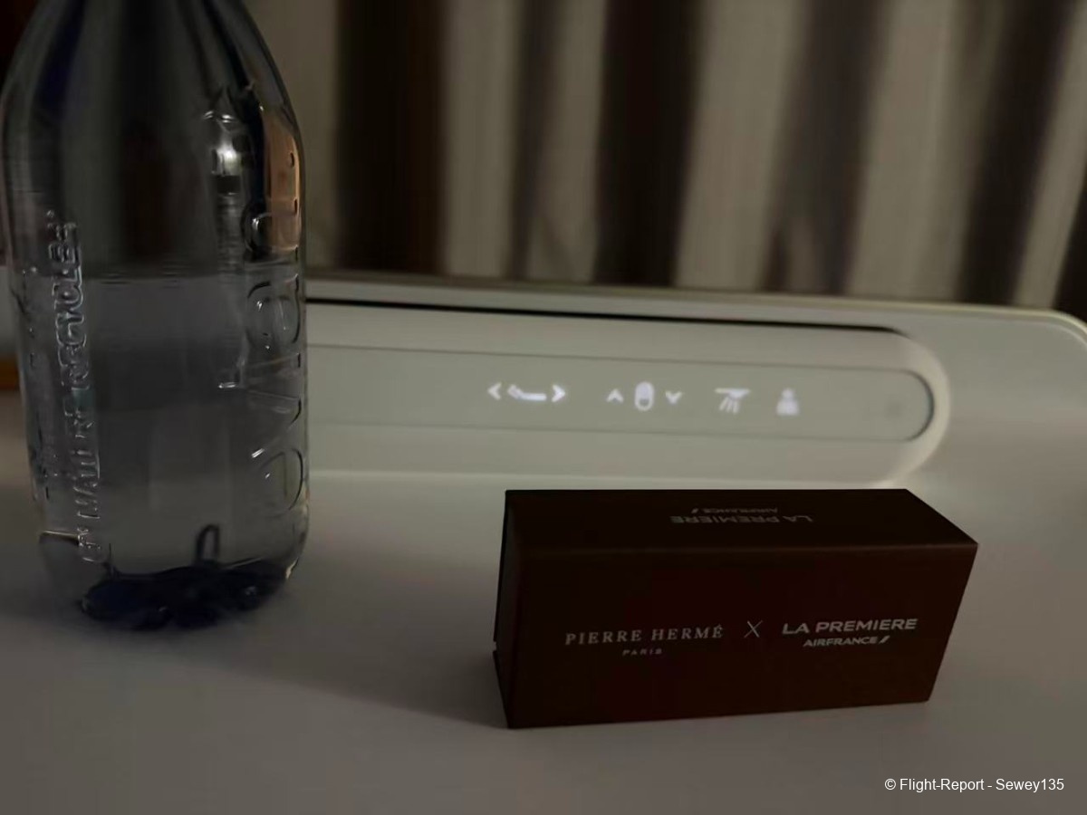 photo 35111776958984_pic