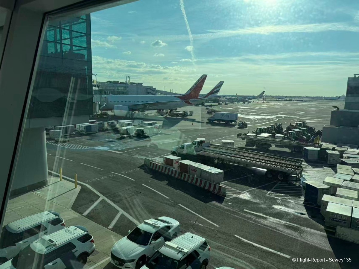 Delta Air Lines New York → Los Angeles