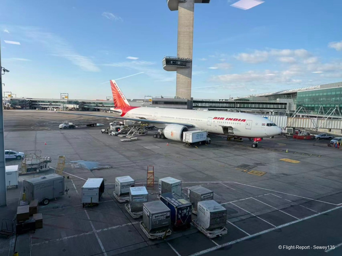 Delta Air Lines New York → Los Angeles