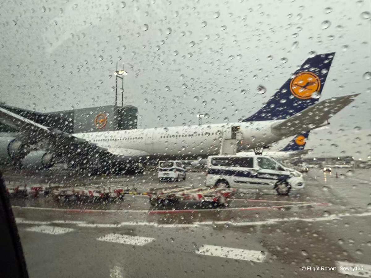 Lufthansa Frankfurt → Boston