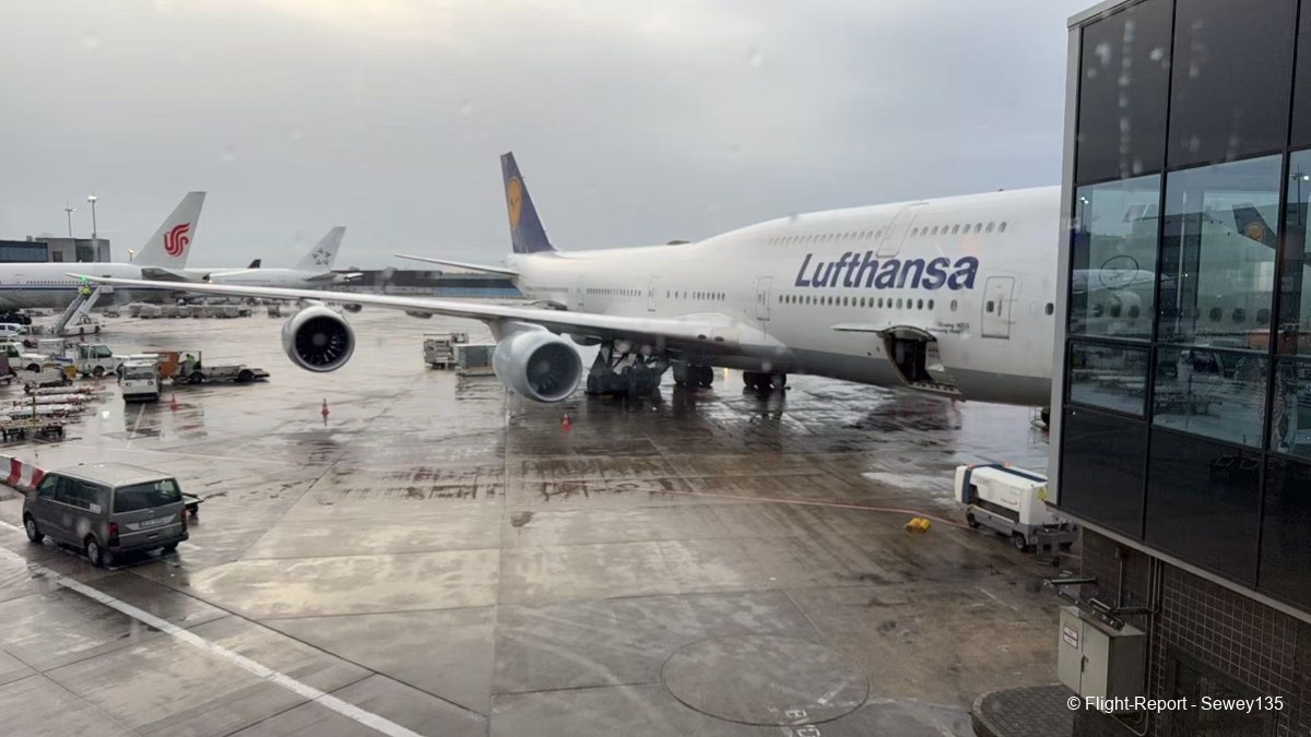 Lufthansa Frankfurt → Boston