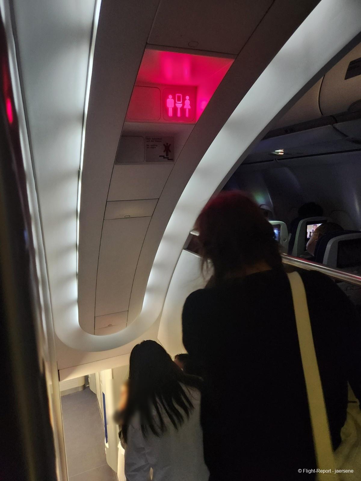 photo 20250805_214231-16876