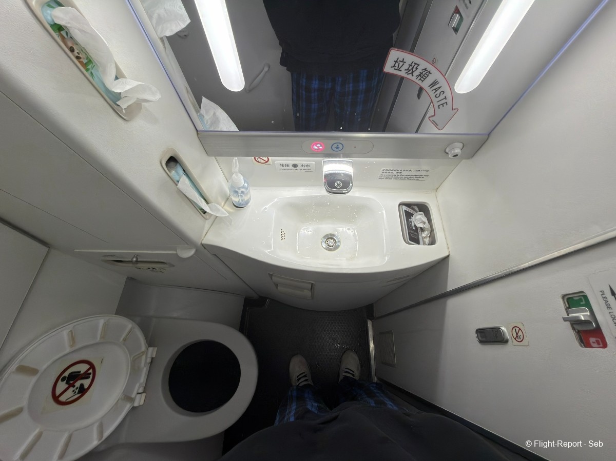 photo 469f77d9-2c7f-4eaf-ae0c-ec90b3a50e30_1_102_o