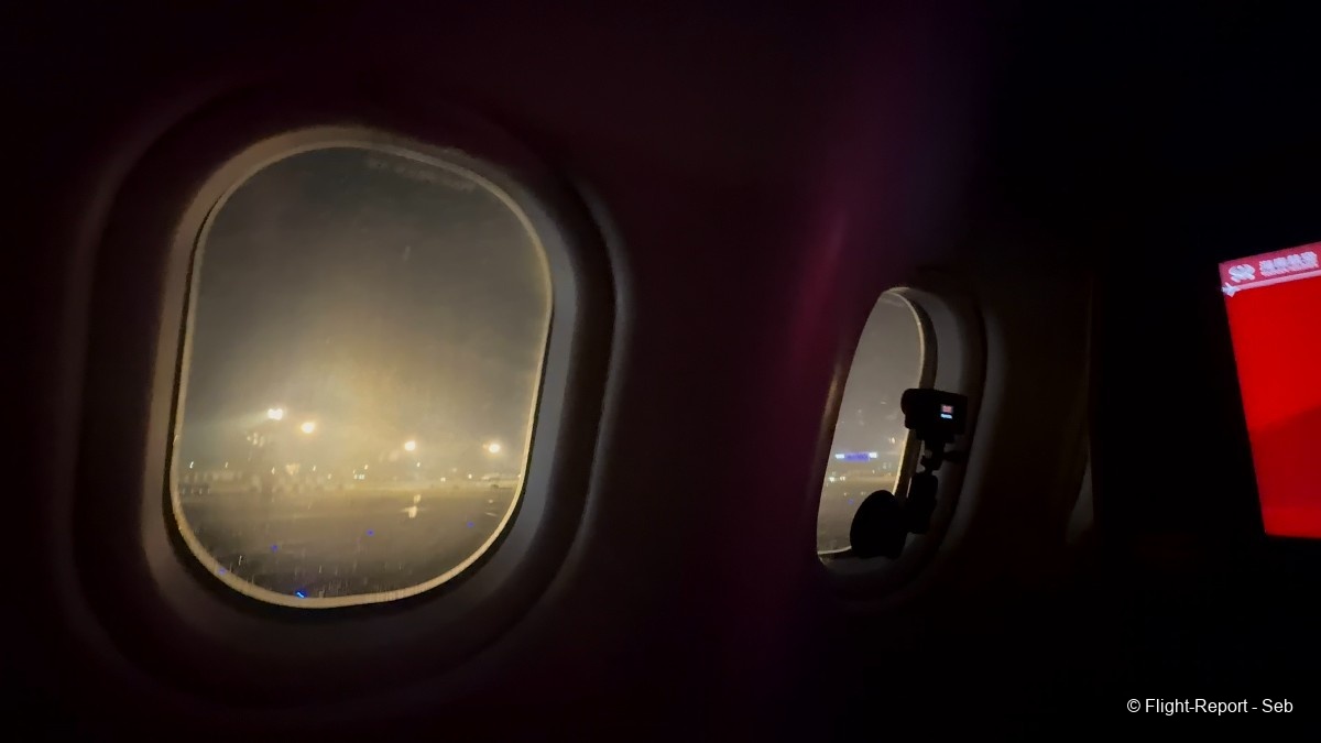 photo 2a18c73e-481d-49dc-ad18-630578015b4c_1_102_a