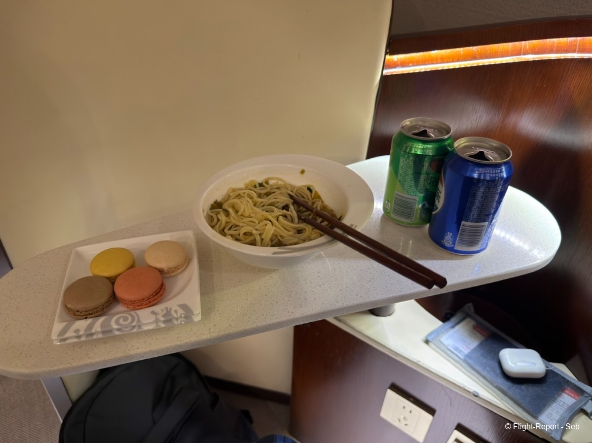 photo a1215625-5e04-4594-b22b-43281df82eb1_1_105_c