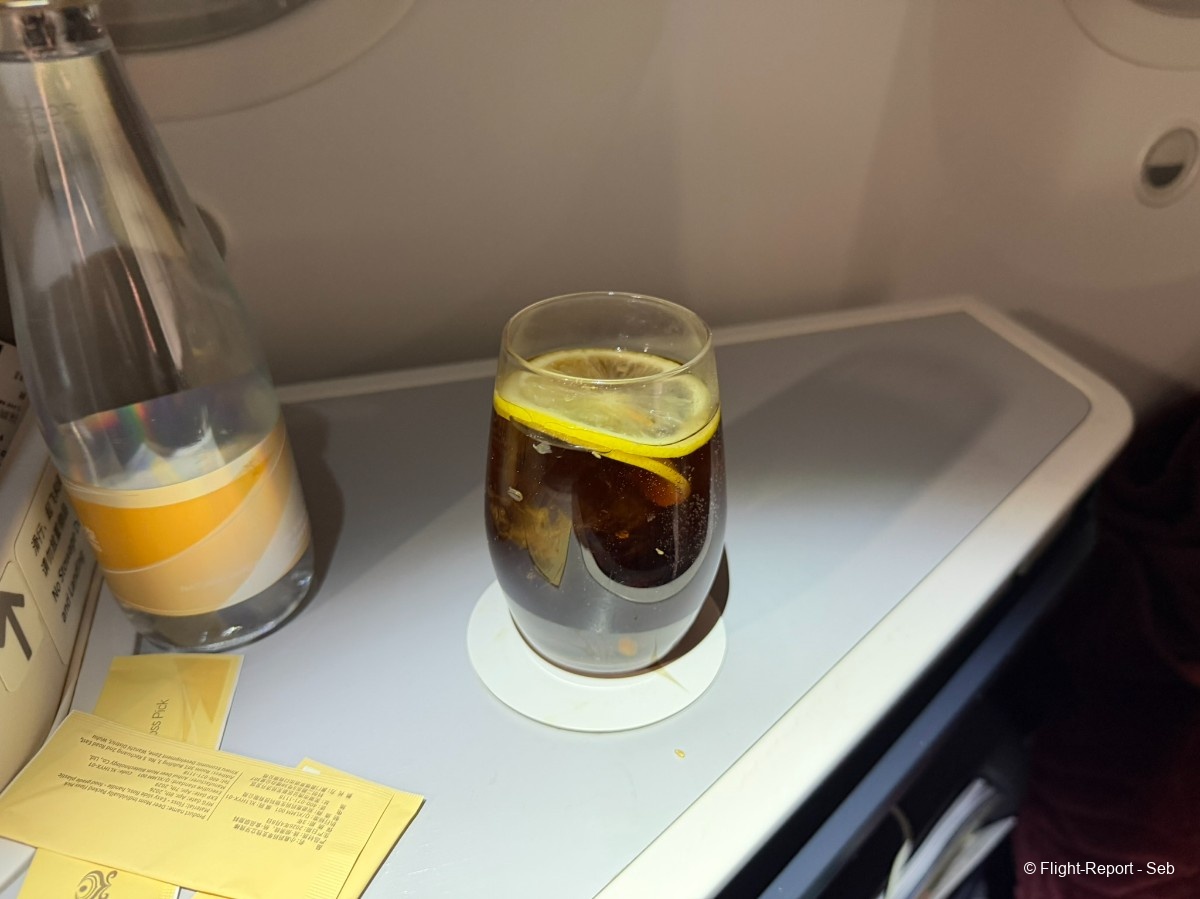 Hainan Airlines Shenzhen → Beijing