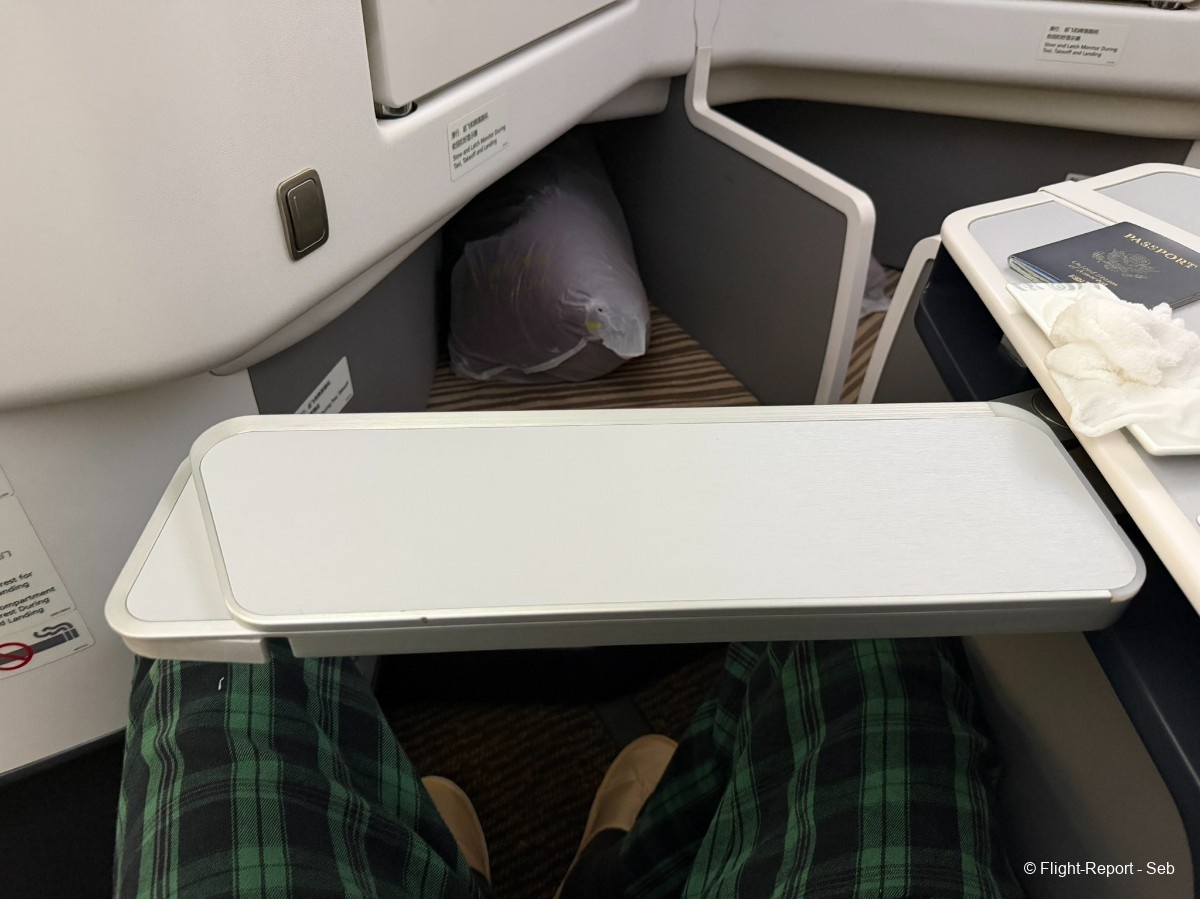 Hainan Airlines Shenzhen → Beijing