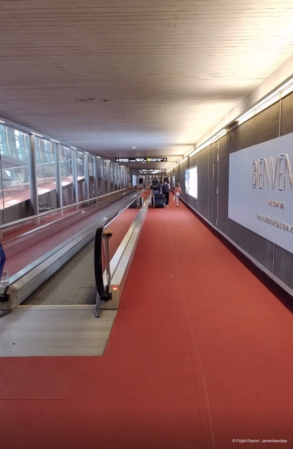 photo 1-cdg-t2e-gate-k-arrival
