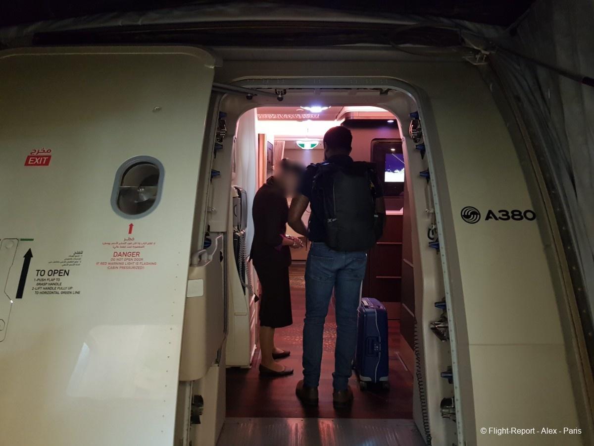 Etihad Airways Abu Dhabi → Paris