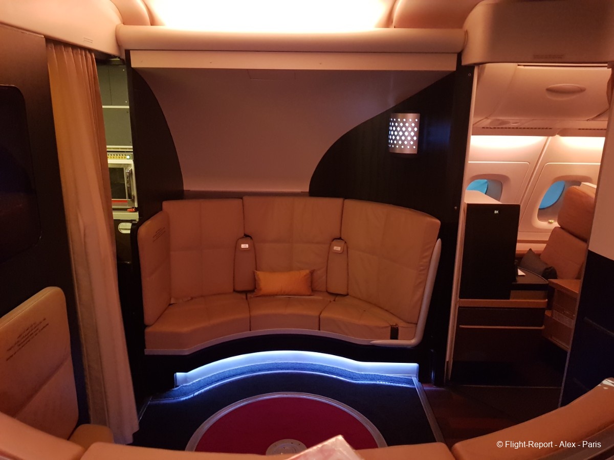 Etihad Airways Abu Dhabi → Paris