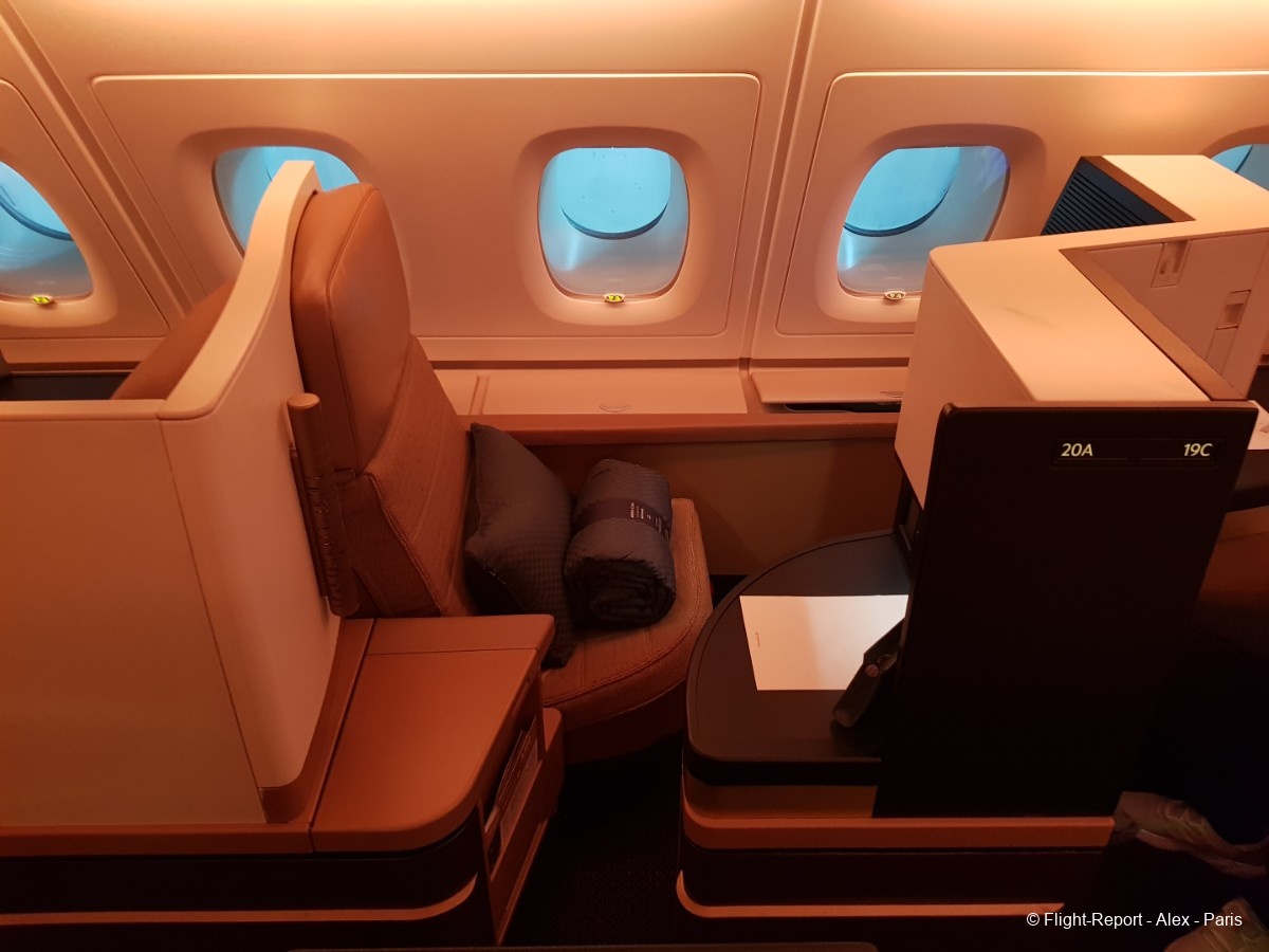 Etihad Airways Abu Dhabi → Paris