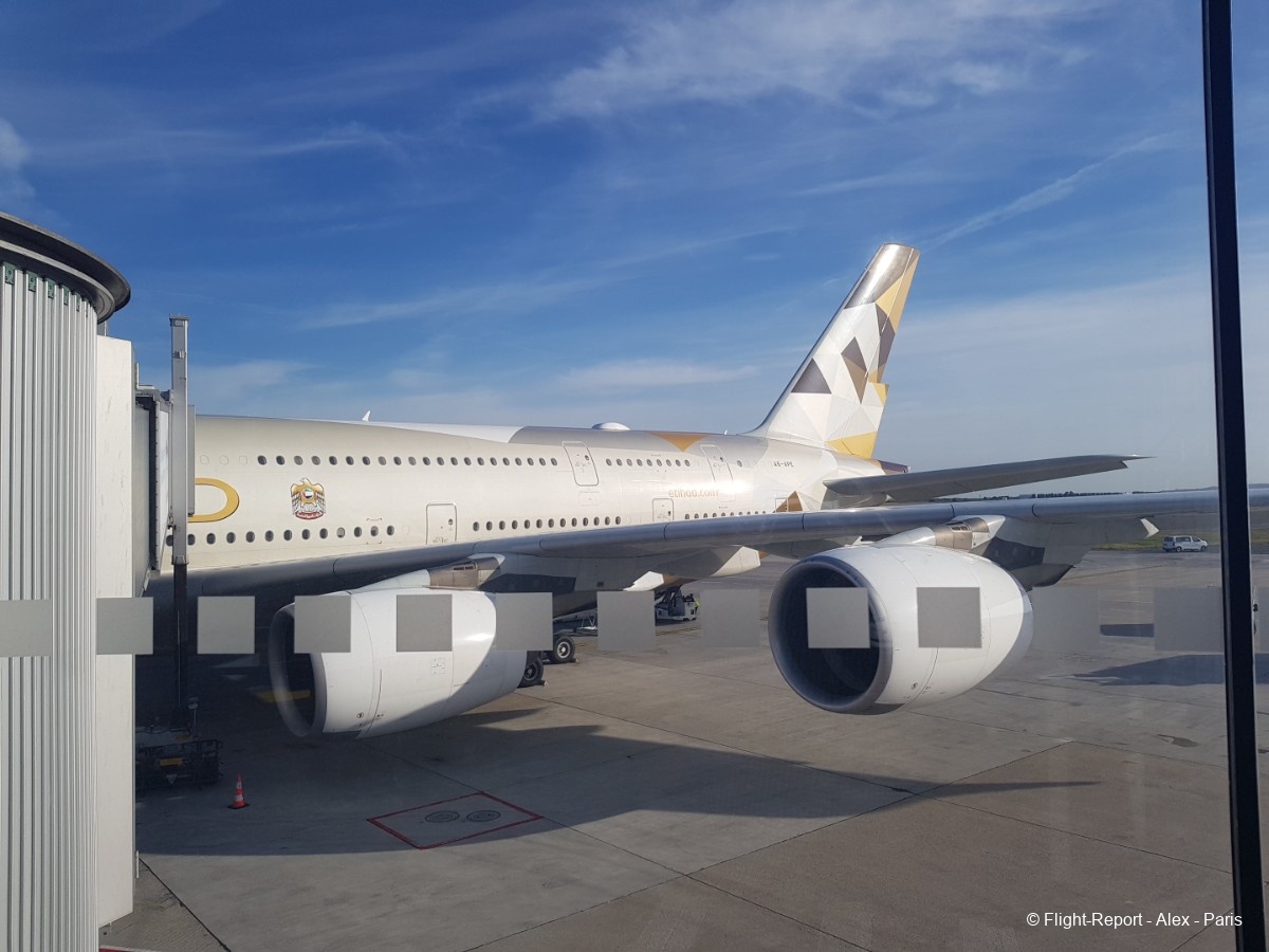 Etihad Airways Abu Dhabi → Paris