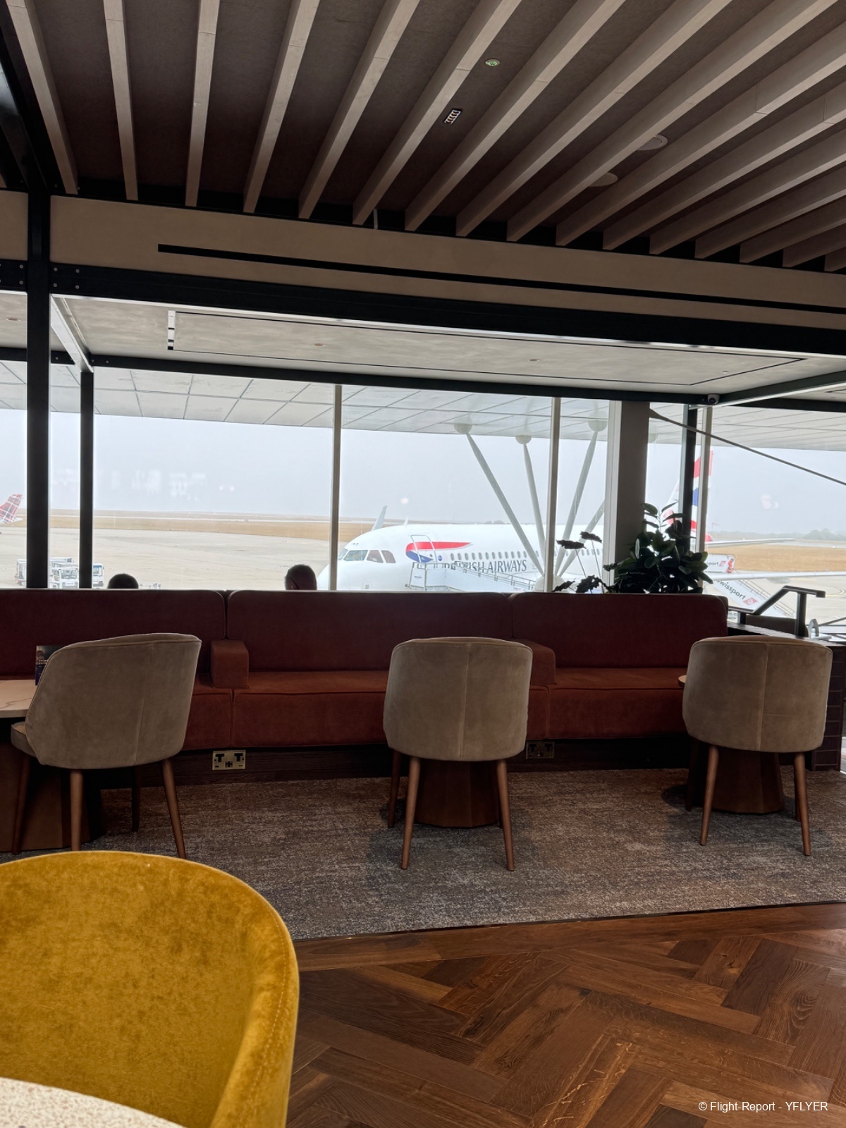 Loganair Jersey → Paris