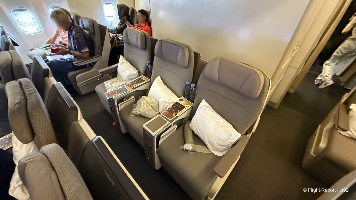 photo 31-cover-img_9665_censored