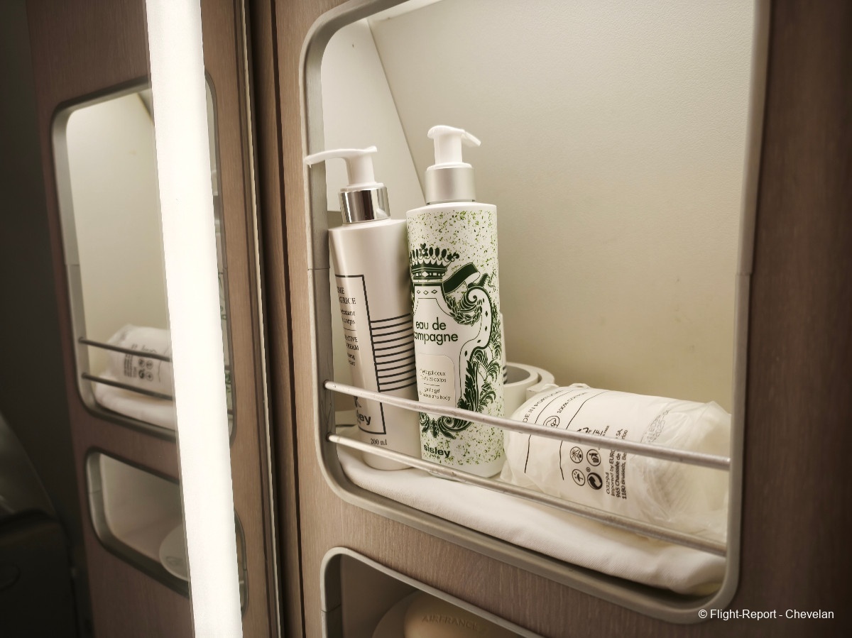 photo img_20251207_022258