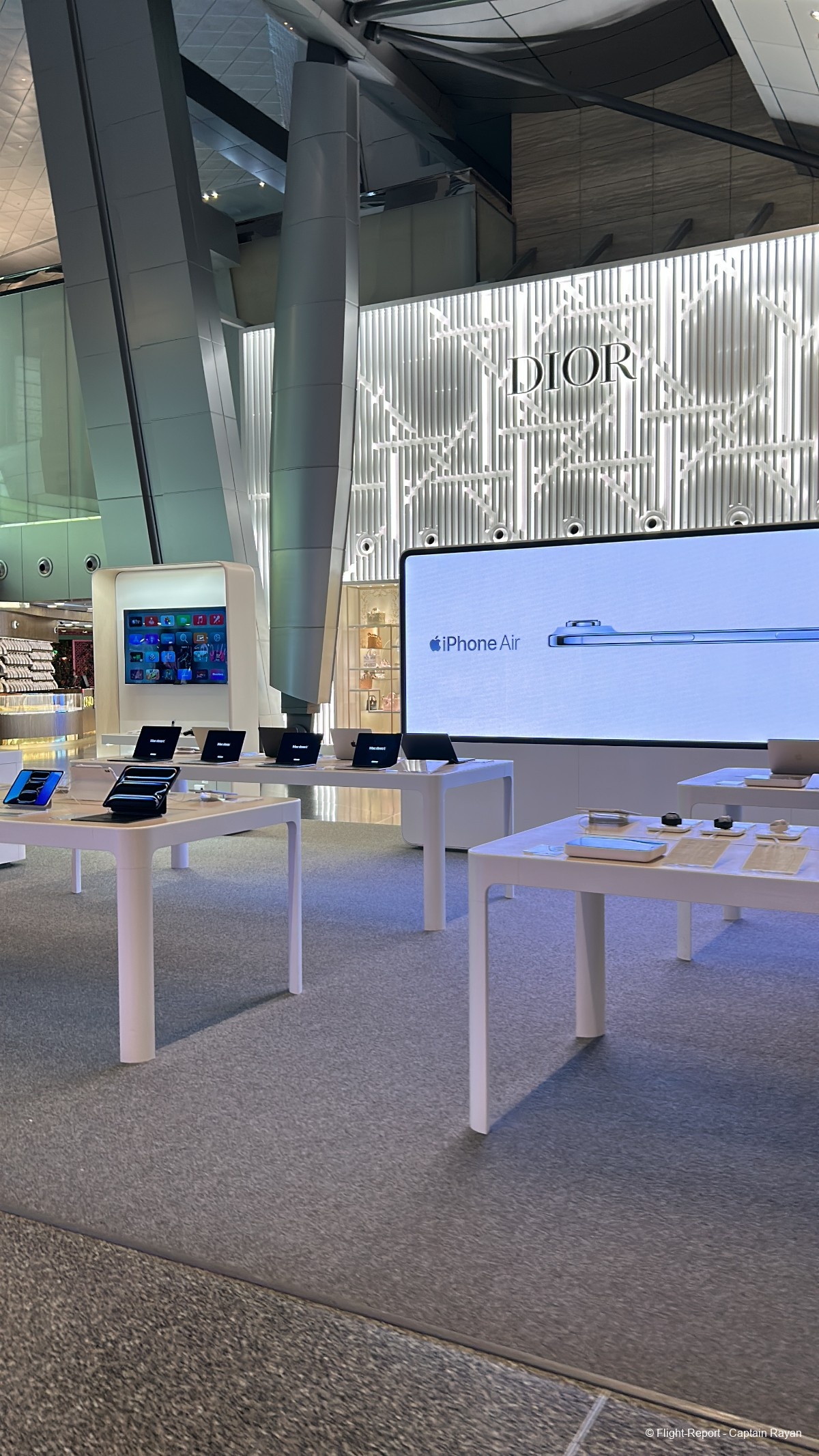 photo 1ee8f2ee-4d11-42e9-b082-5bdadc95063b