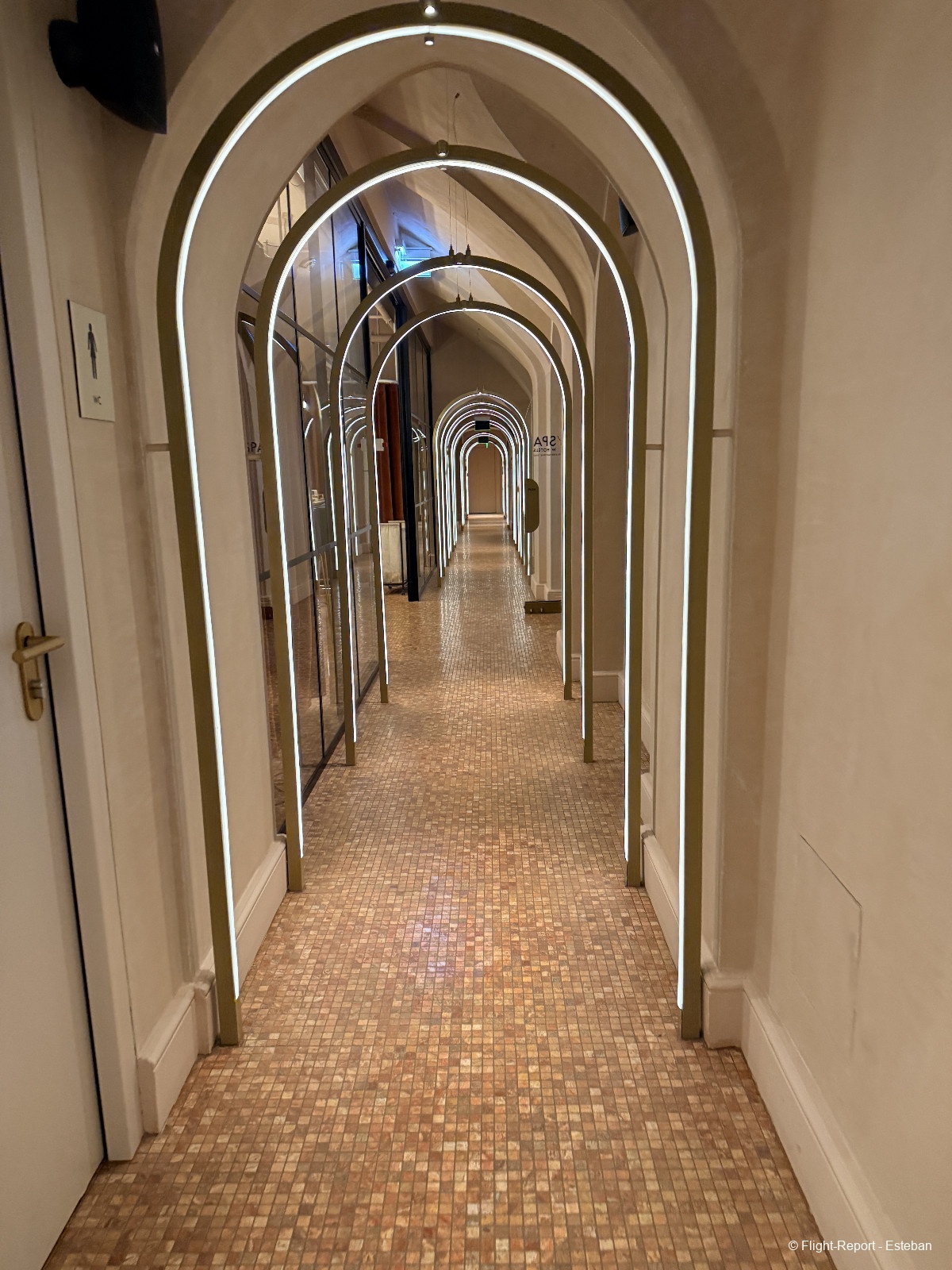 Austrian Airlines Budapest → Vienna