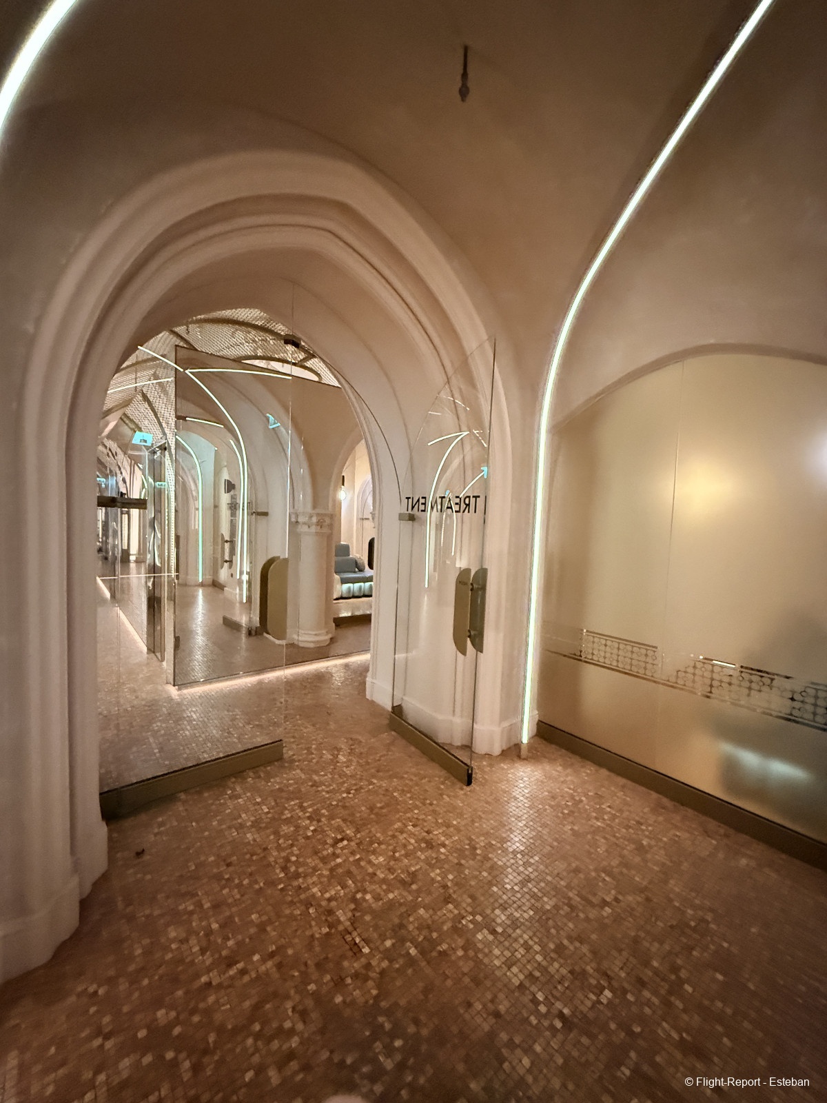 Austrian Airlines Budapest → Vienna