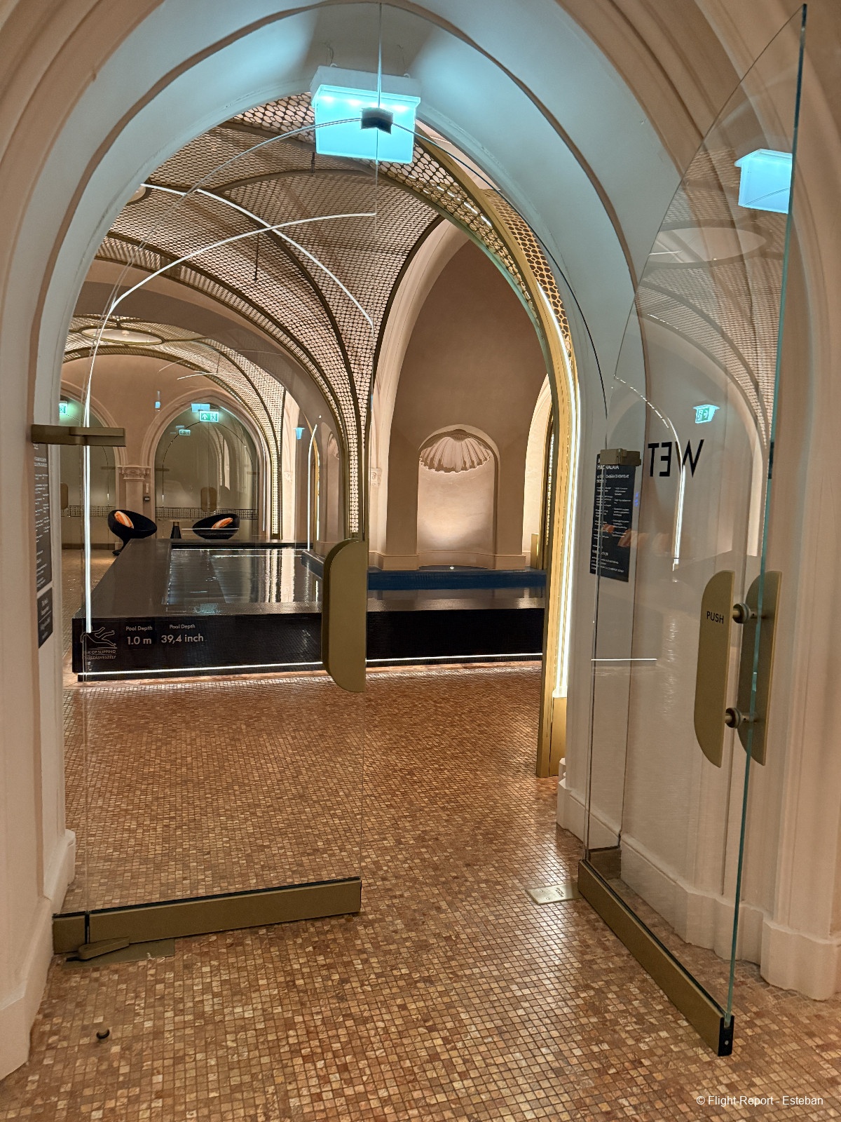 Austrian Airlines Budapest → Vienna