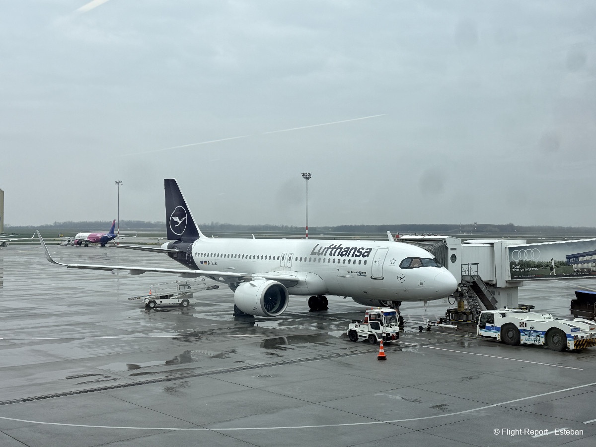 Austrian Airlines Budapest → Vienna
